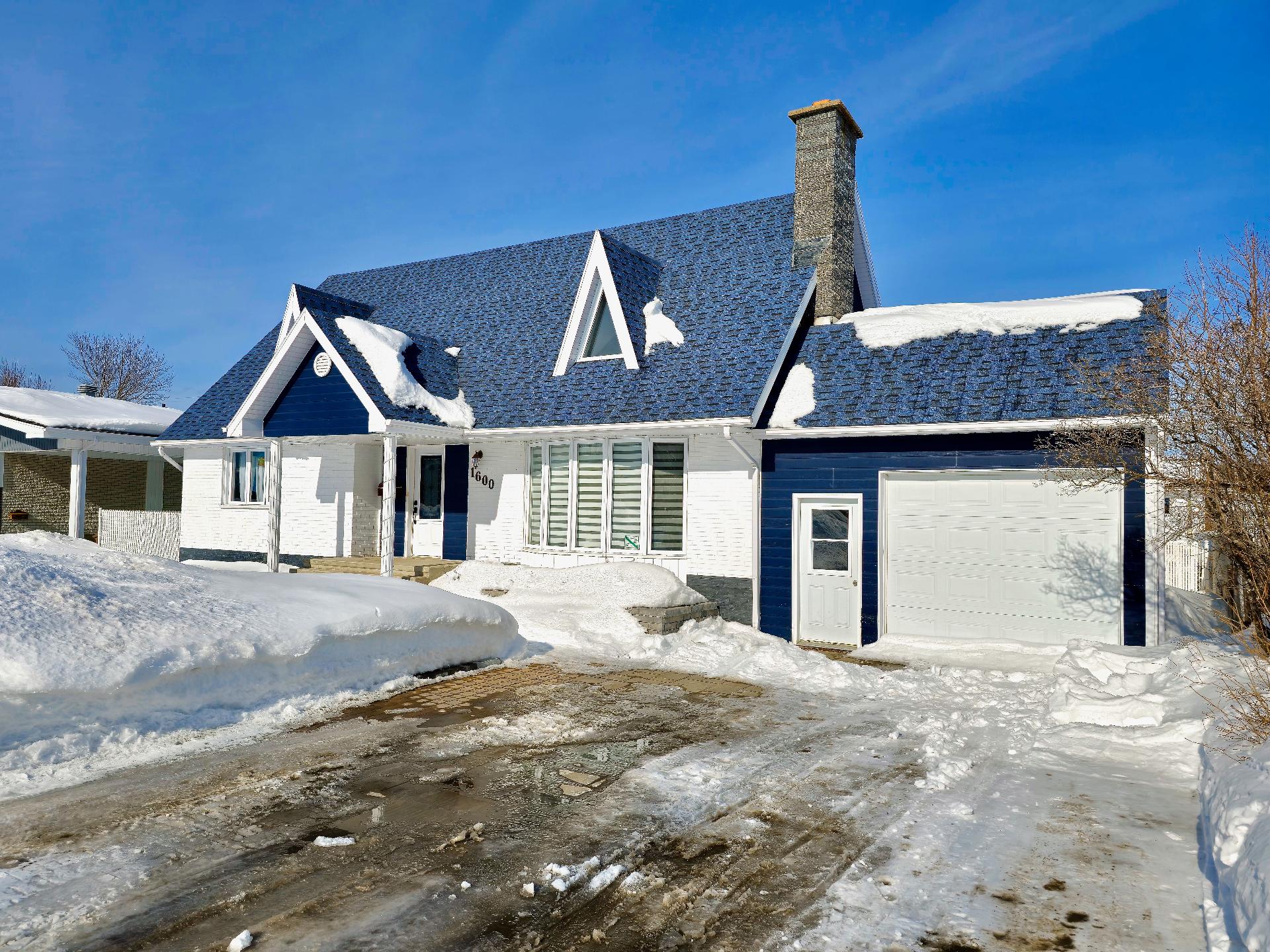 Maison à étages à vendre, Baie-Comeau