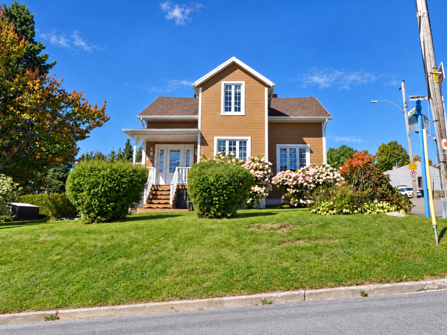 3507 Av. Royale — photo 1