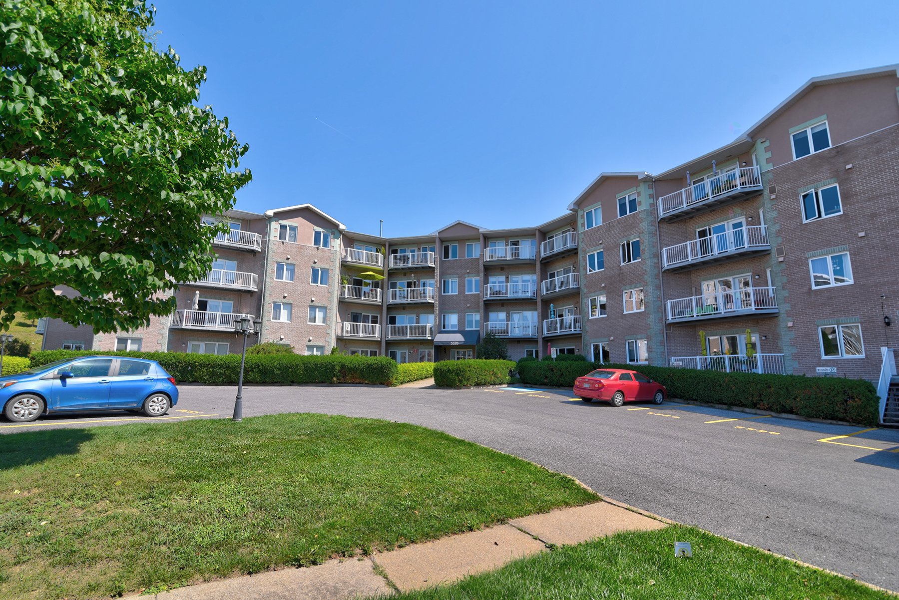 5520 Boul. Henri-Bourassa (#405) — photo 1