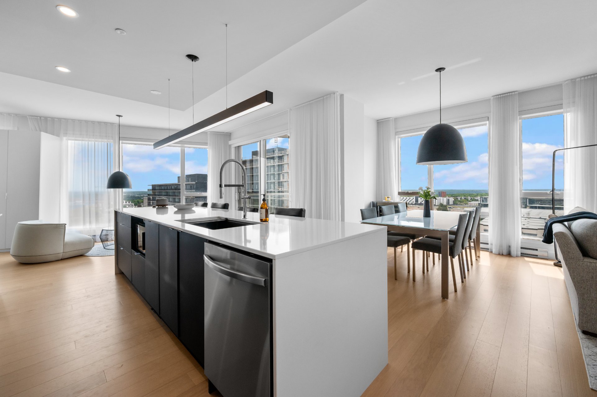 975 Av. Roland-Beaudin (#1101) — photo 1