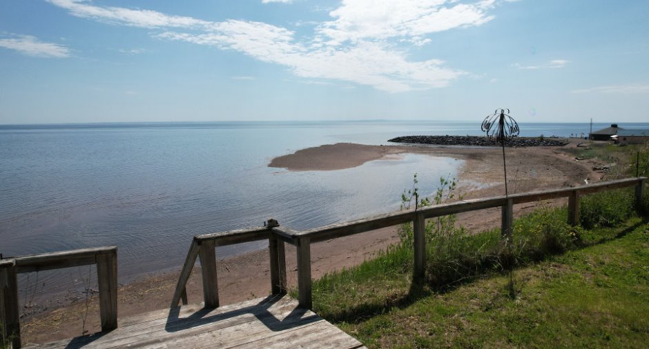 Accès au plan d'eau
