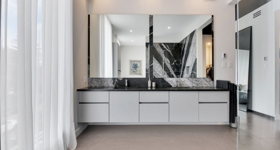 Ensuite bathroom