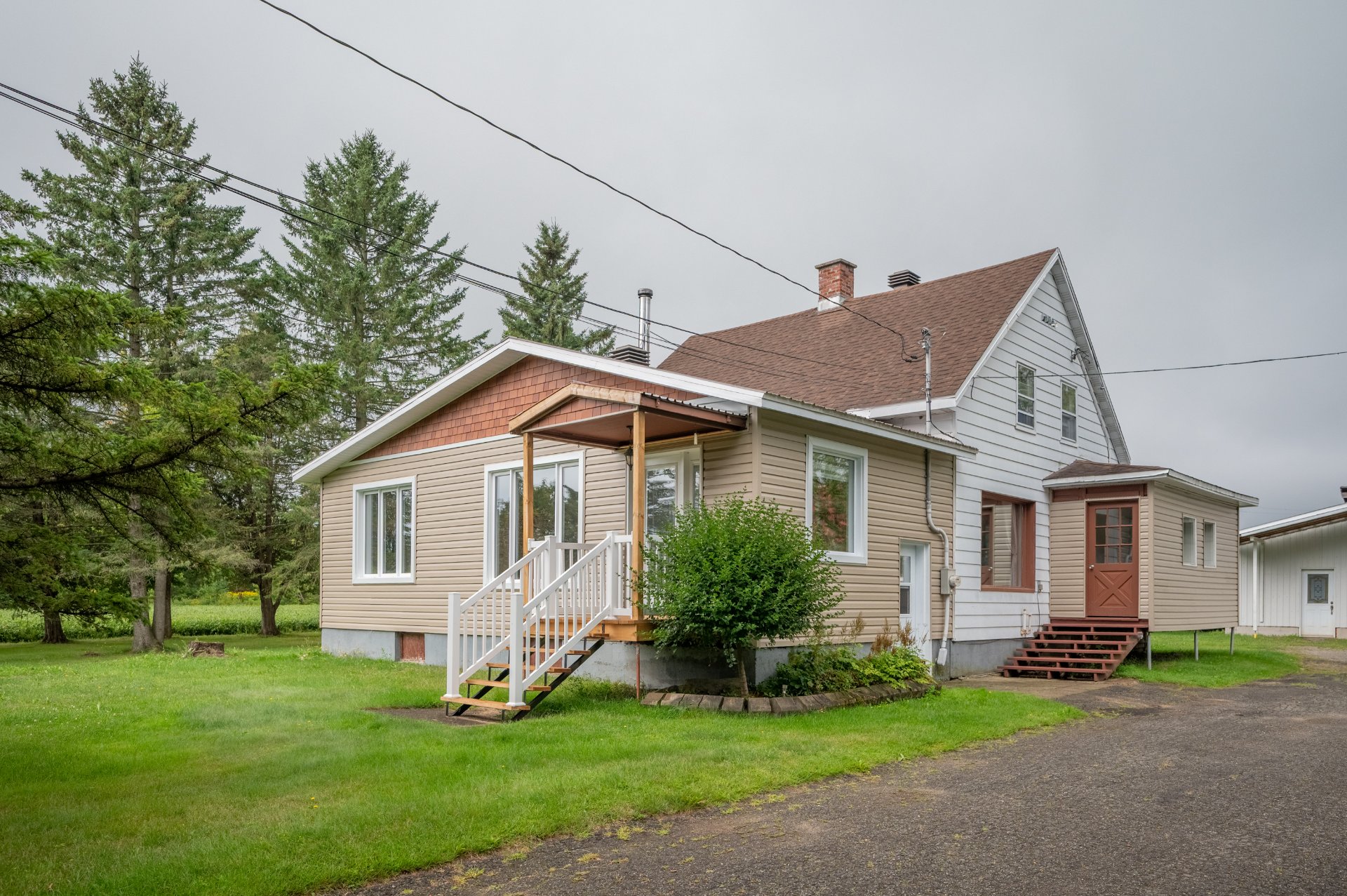 2029 Rue Notre-Dame O. — photo 1
