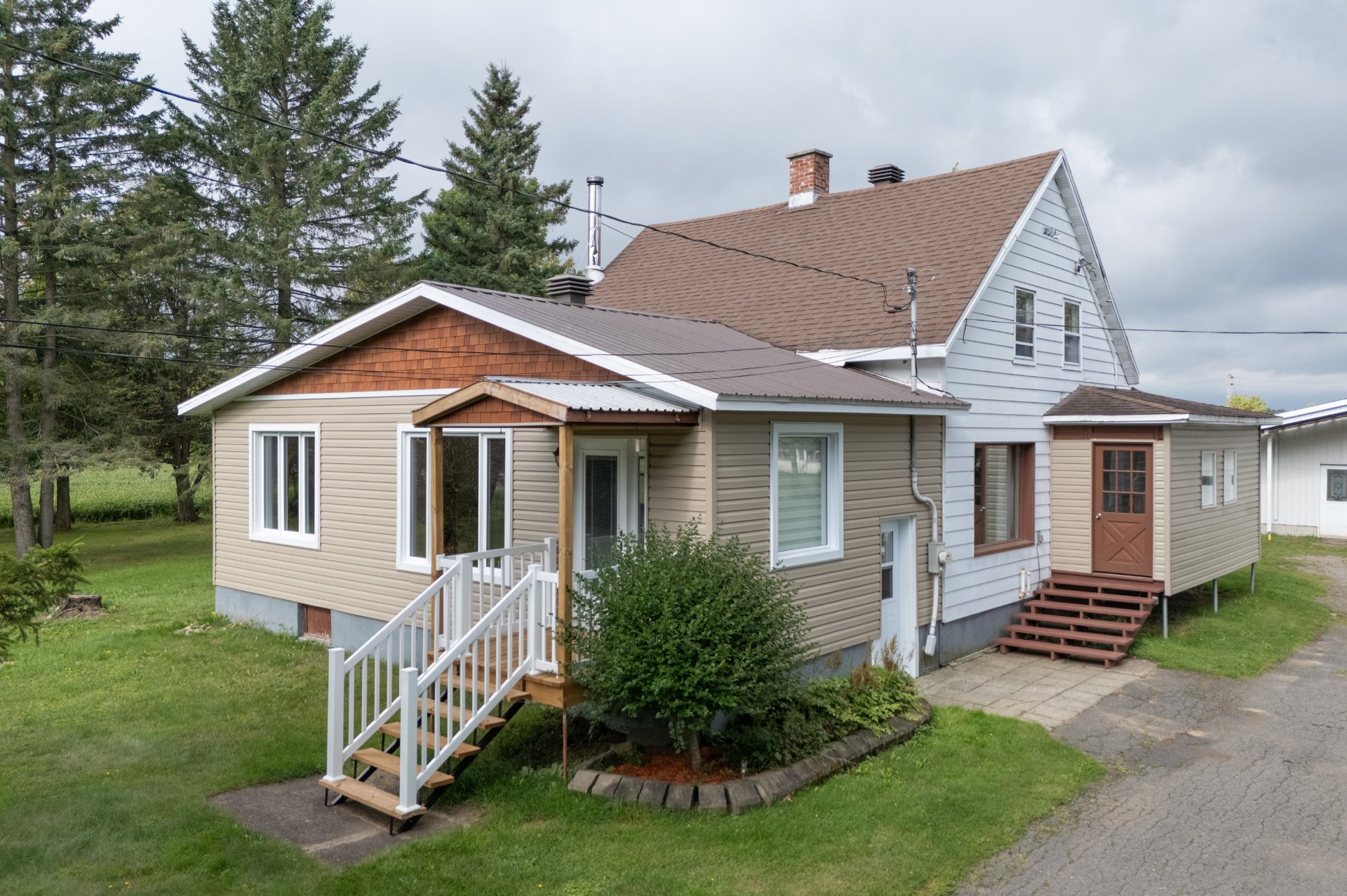 2029 Rue Notre-Dame O. — photo 2