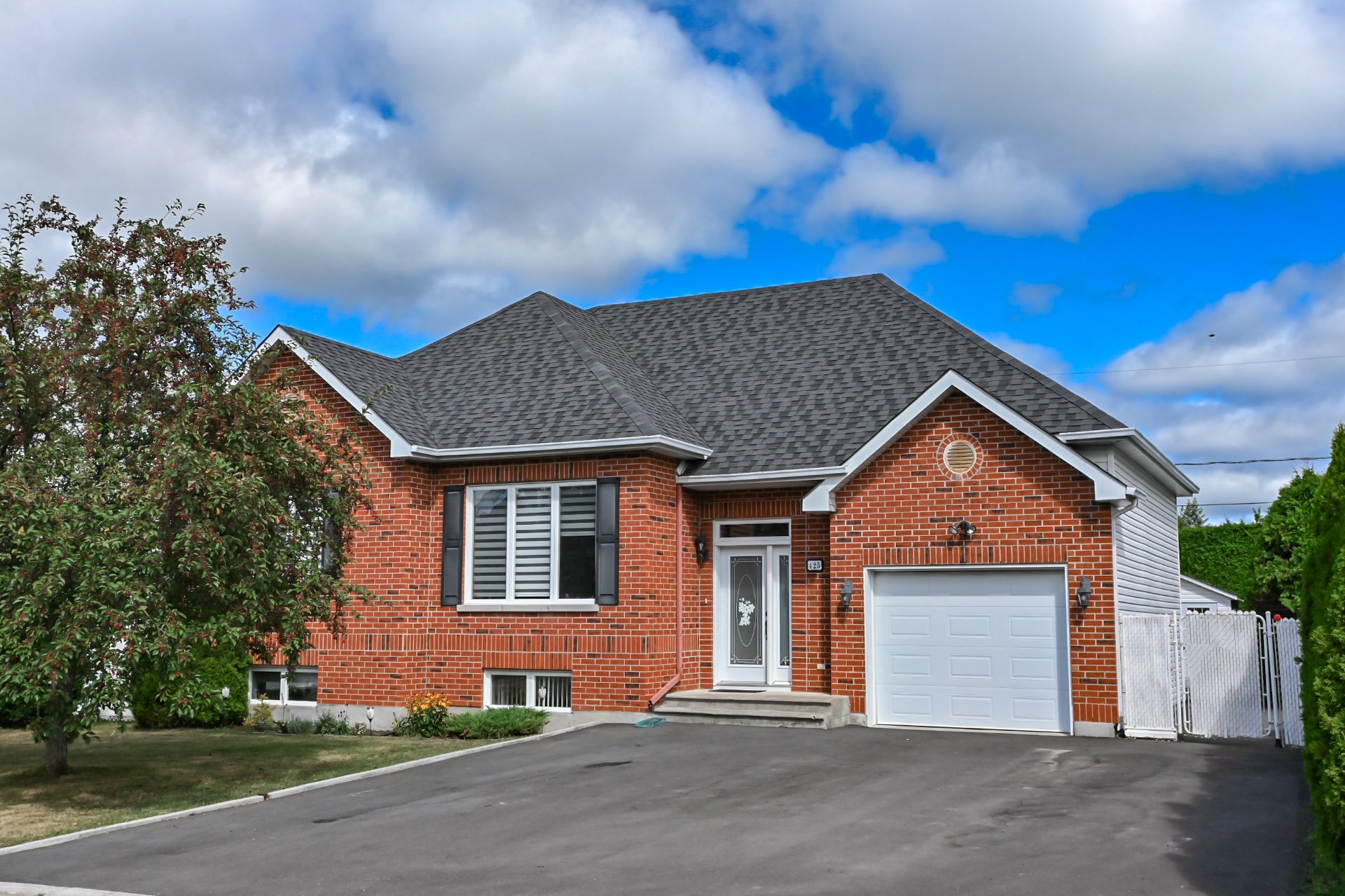 Maison de plain-pied à vendre, Lachute
