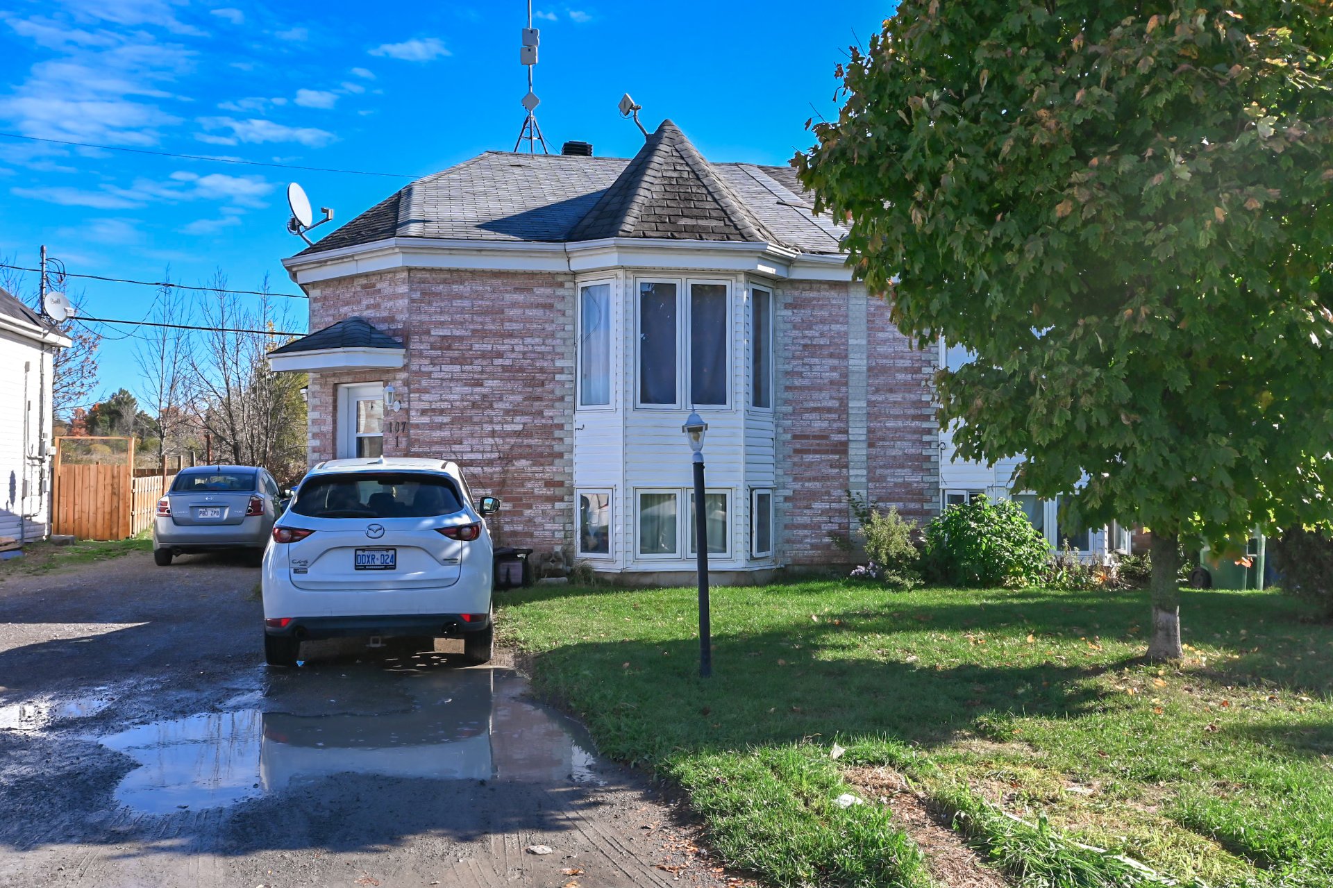 Duplex à vendre, Grenville
