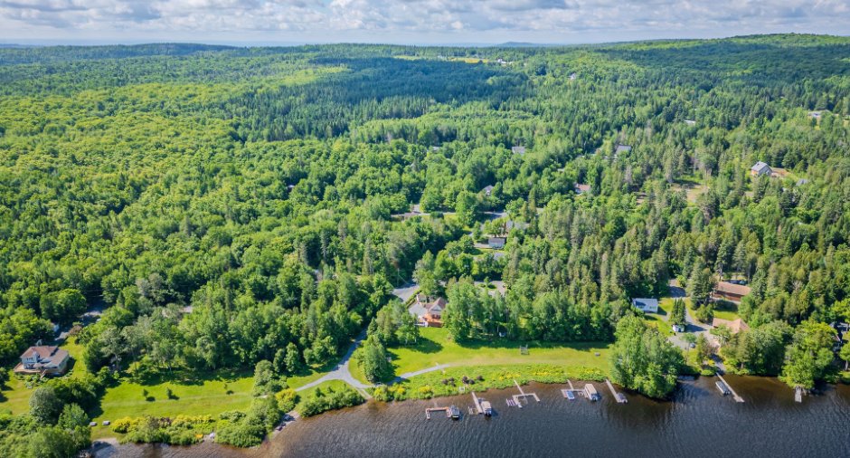 Accès au plan d'eau