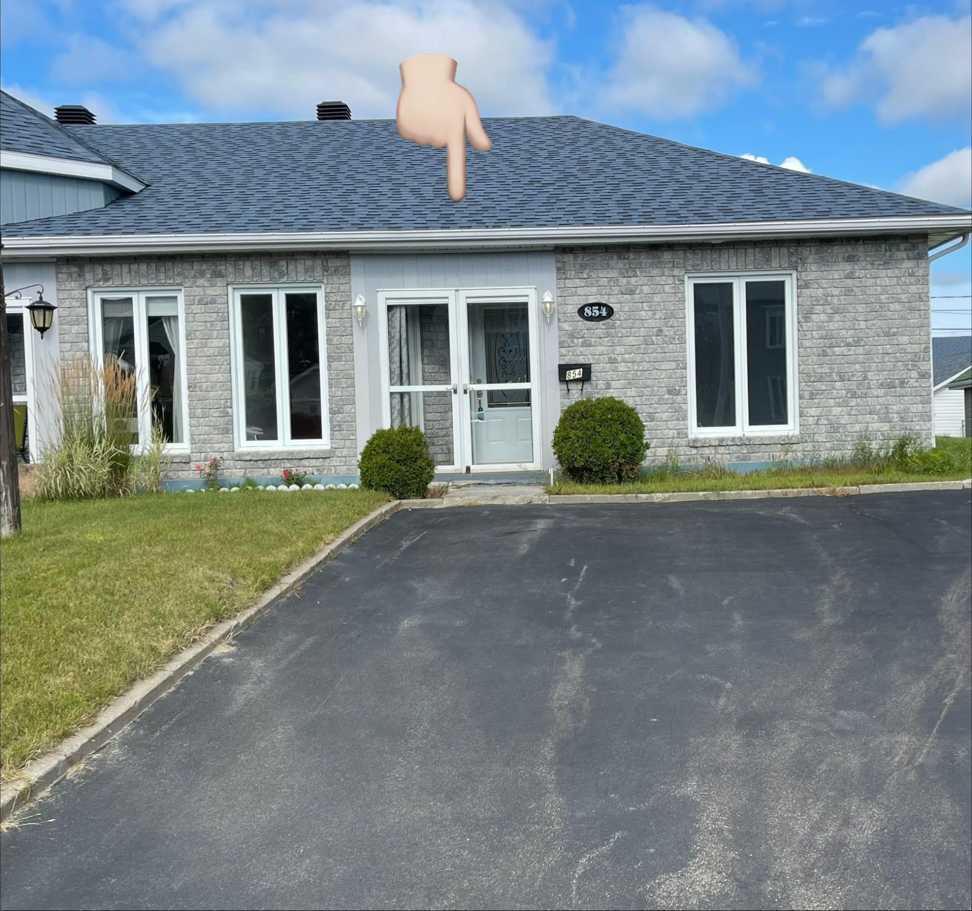 854 Av. des Noisetiers — photo 1