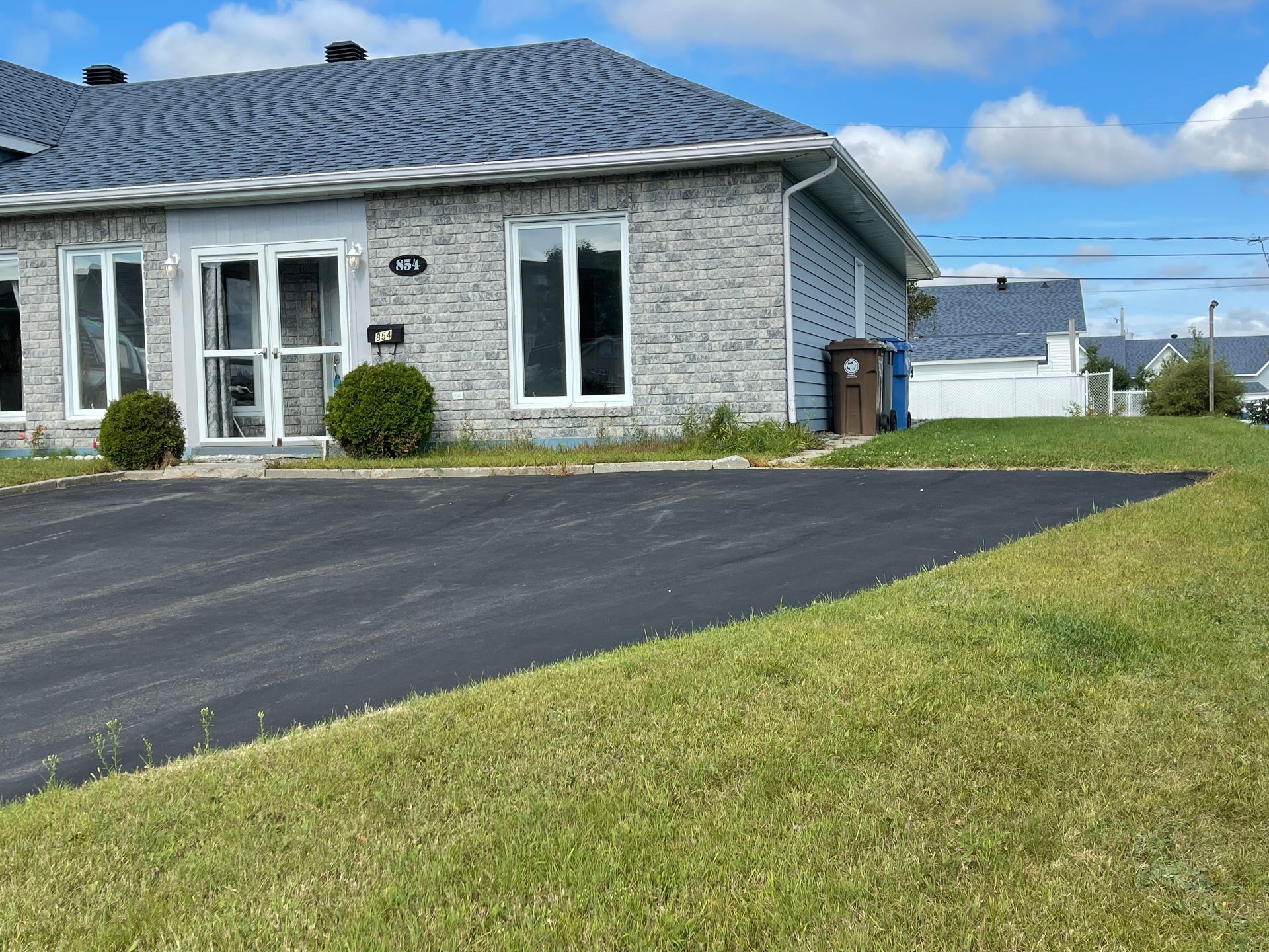 854 Av. des Noisetiers — photo 2