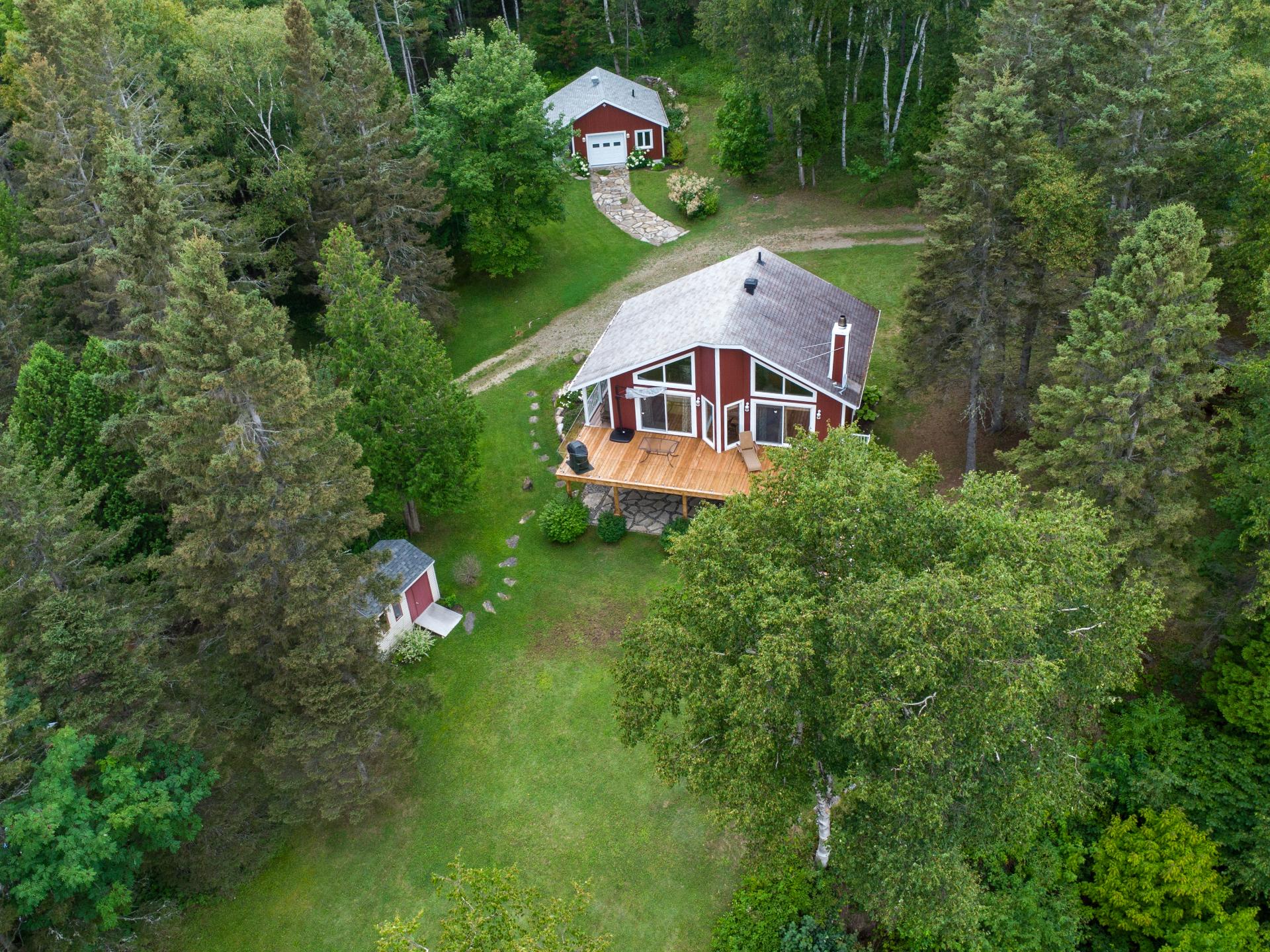 646 Côte Godin — photo 1