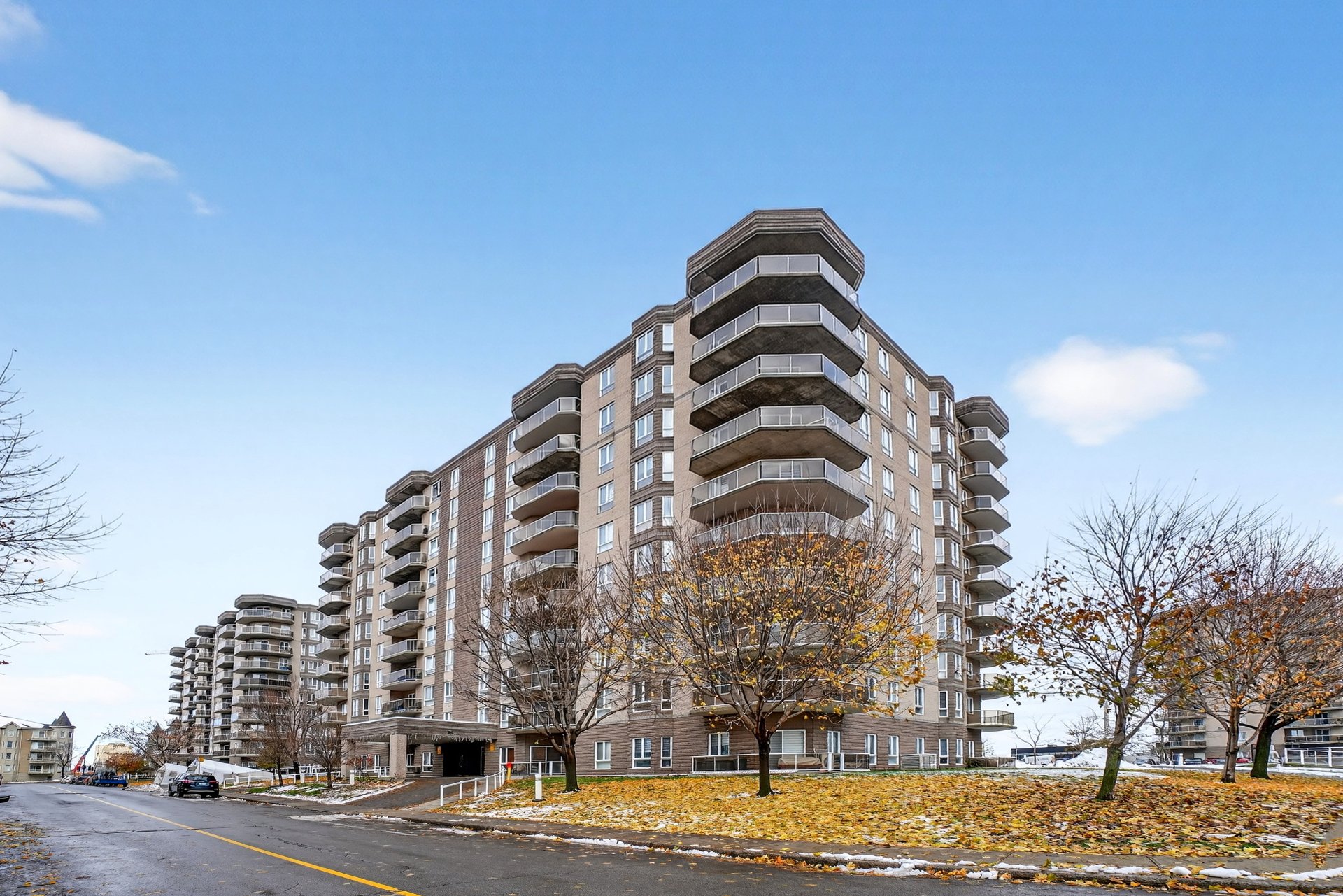 Appartement / Condo à louer, Anjou