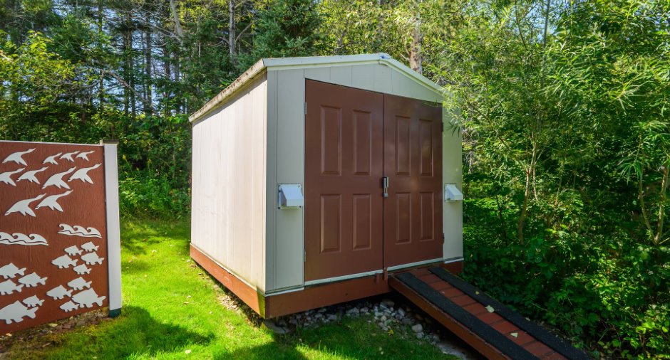 Shed