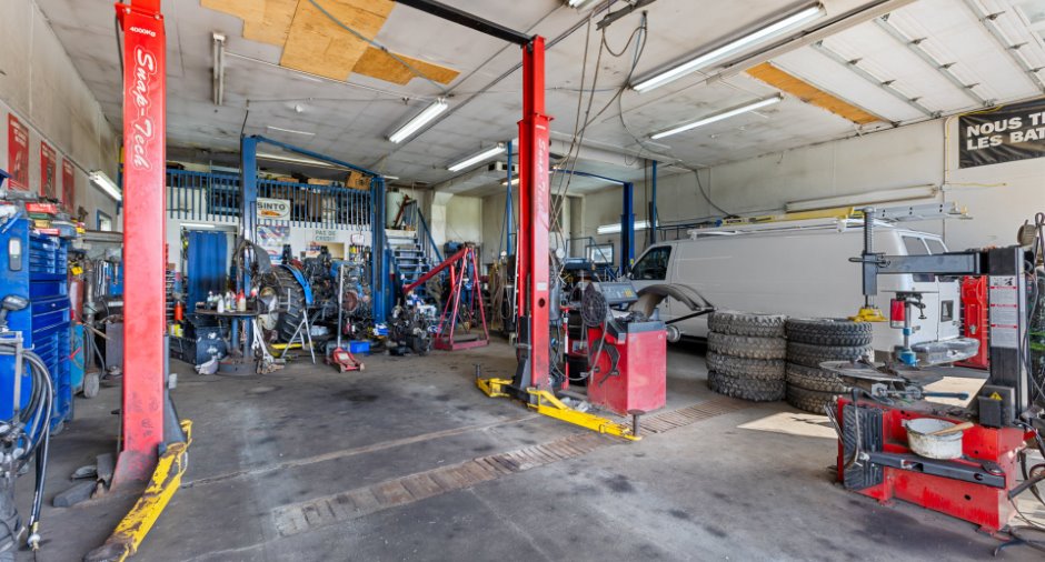 Garage