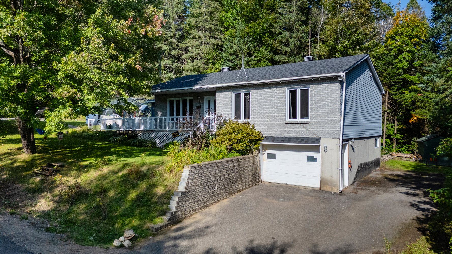 181 Rue Jacinthe — photo 1
