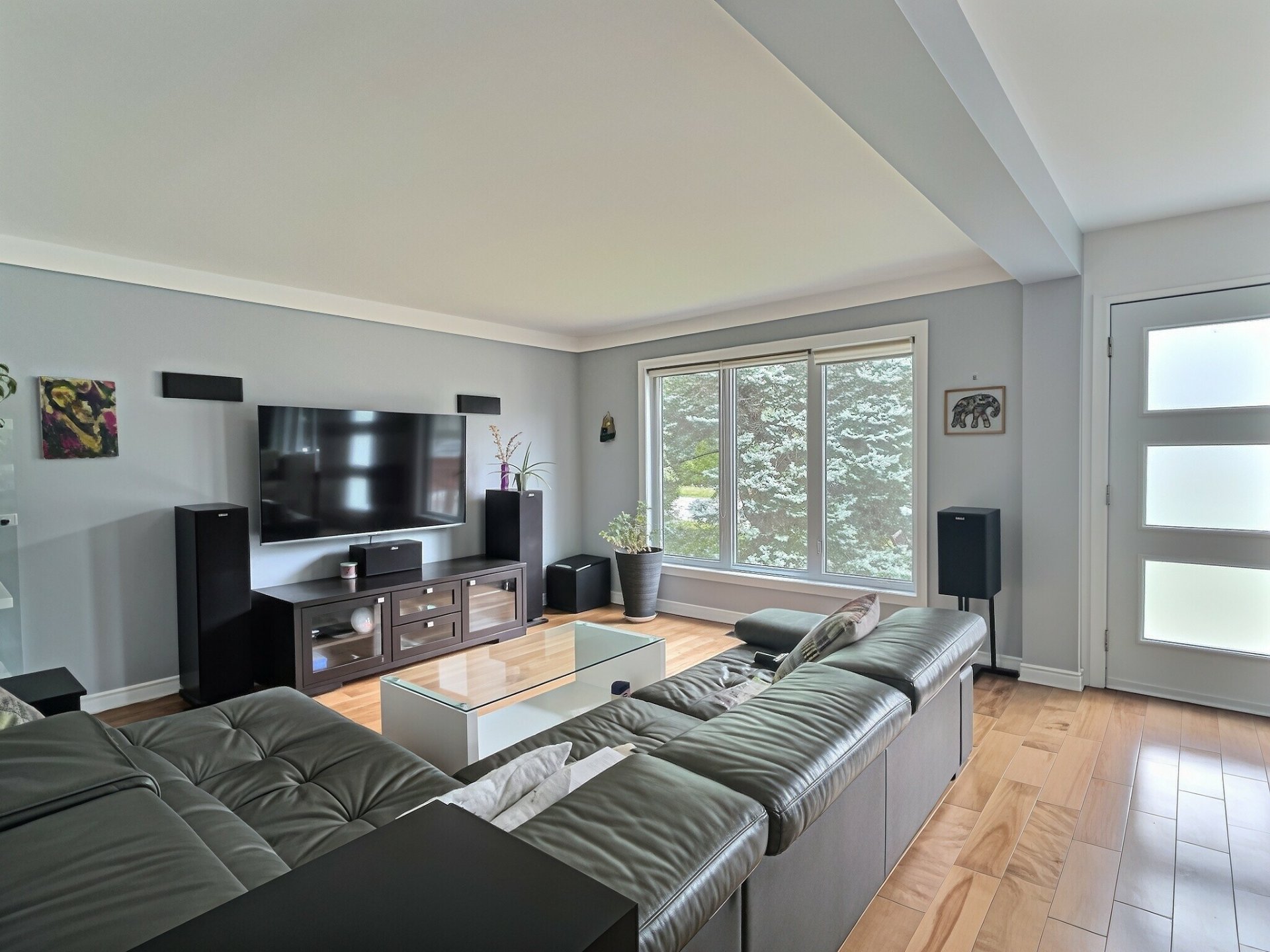 40 Ch. Cochrane — photo 2