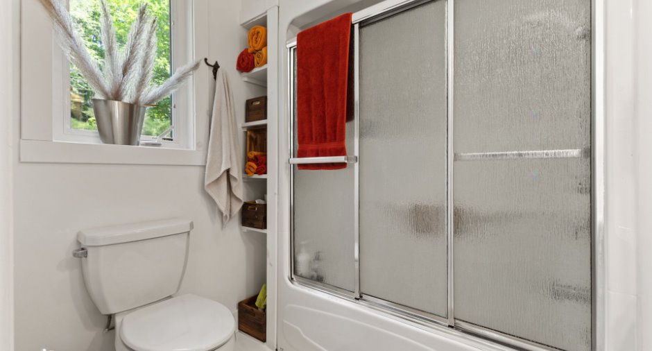 Salle de bains attenante à la CCP