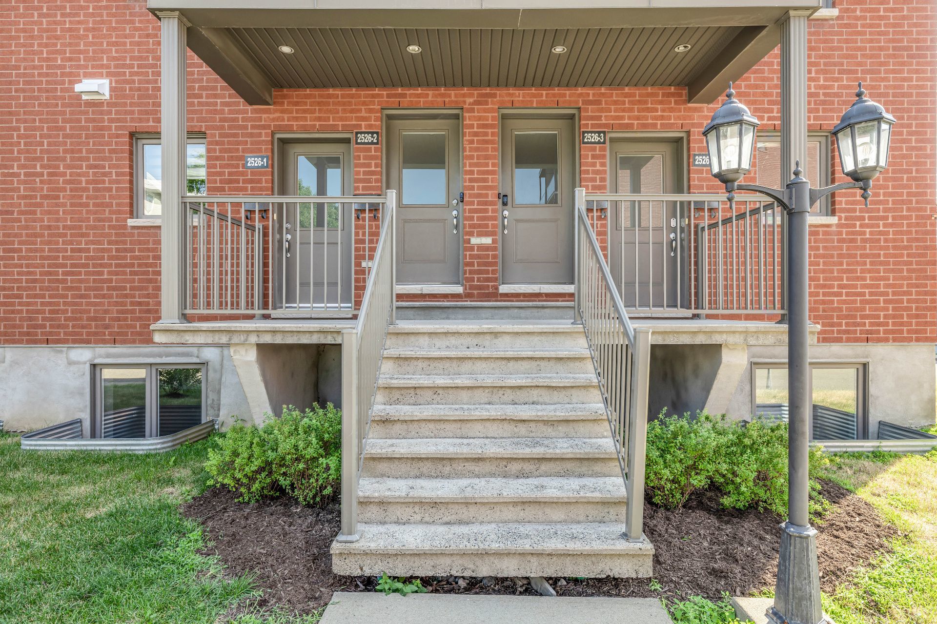 2526 Av. Charles-De Foucauld (#2) — photo 3
