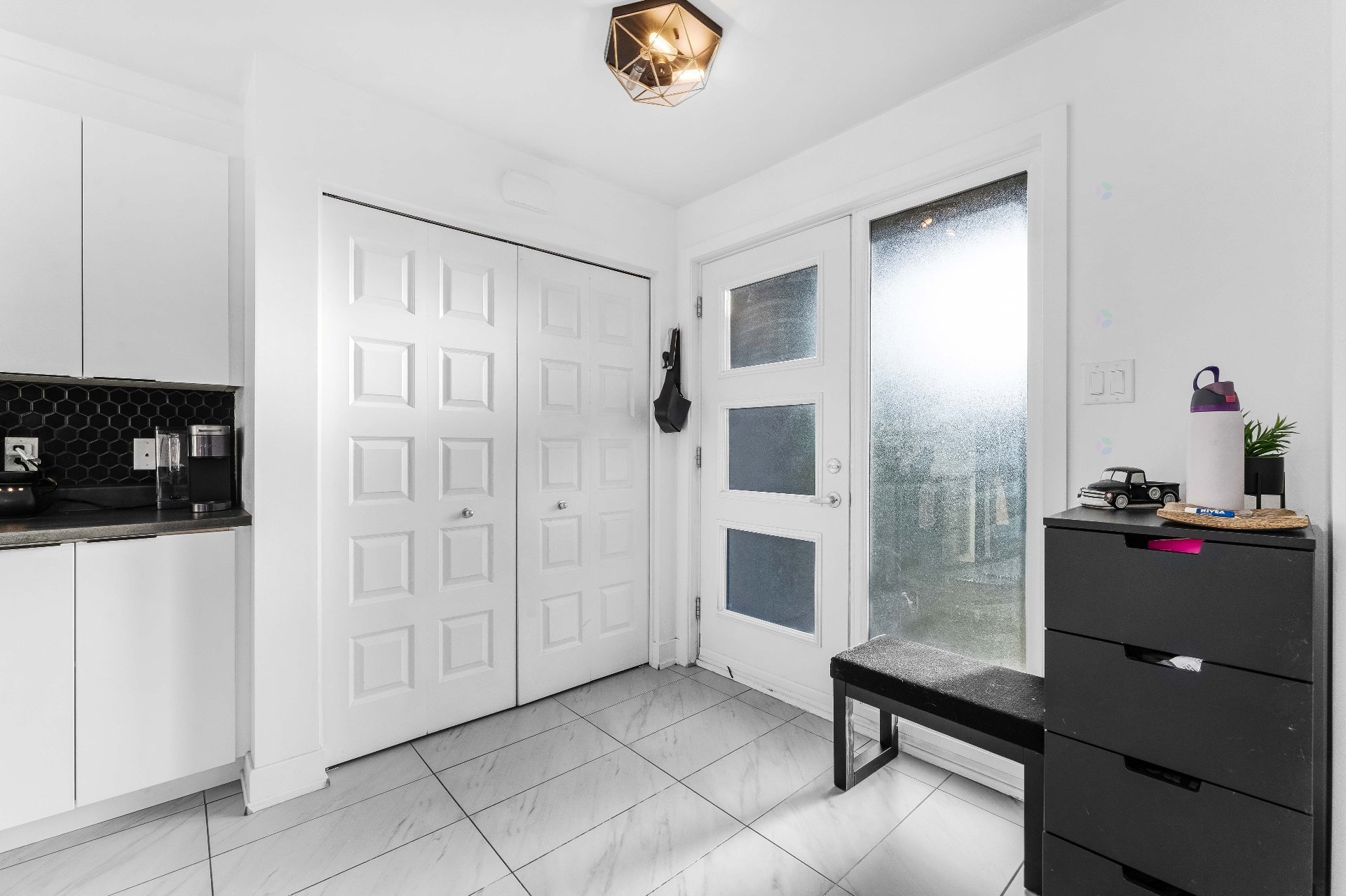 22 Rue St-Pétersbourg — photo 3