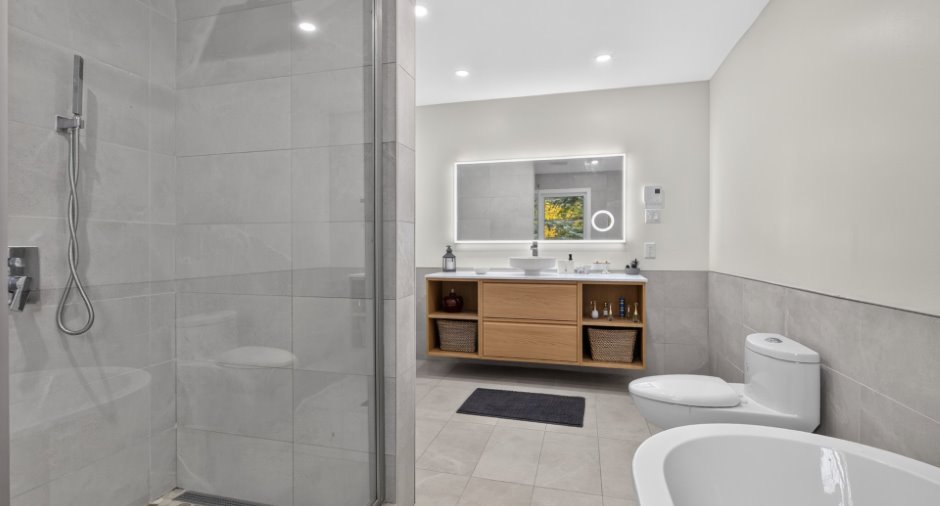 Salle de bains attenante à la CCP