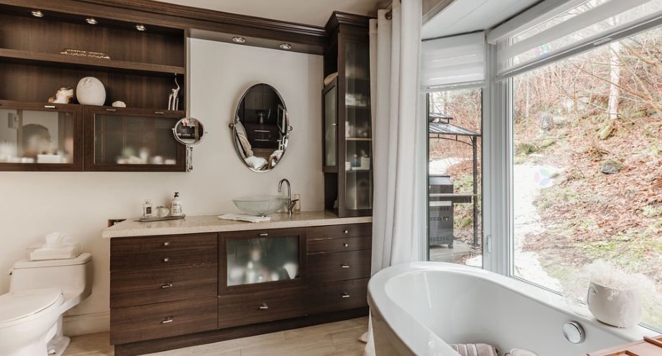 Ensuite bathroom