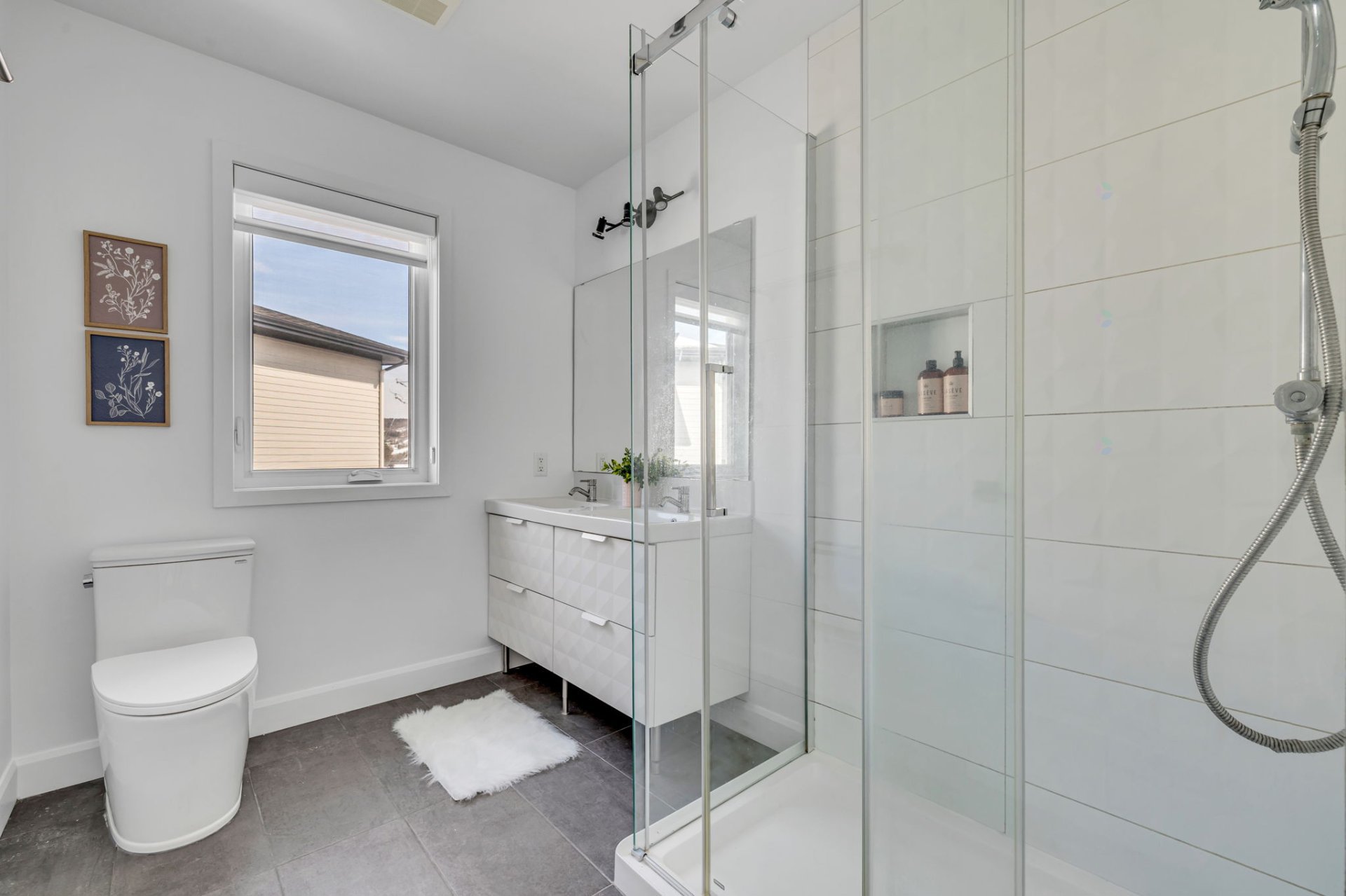 Salle de bains attenante à la CCP