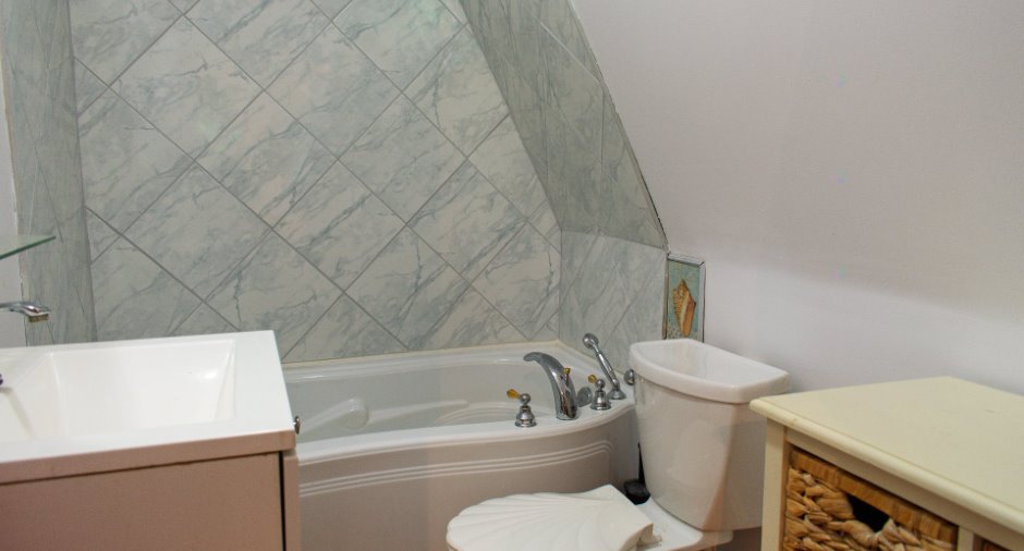 Salle de bains attenante à la CCP