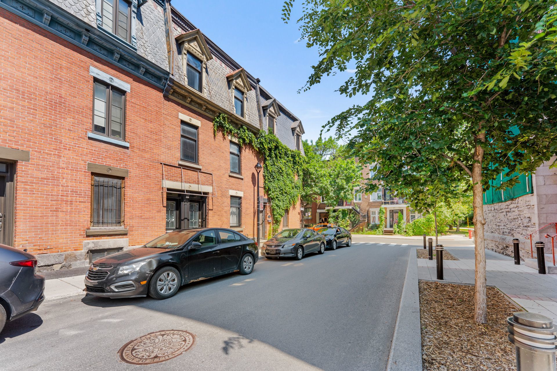 1341 Rue Ste-Rose — photo 3