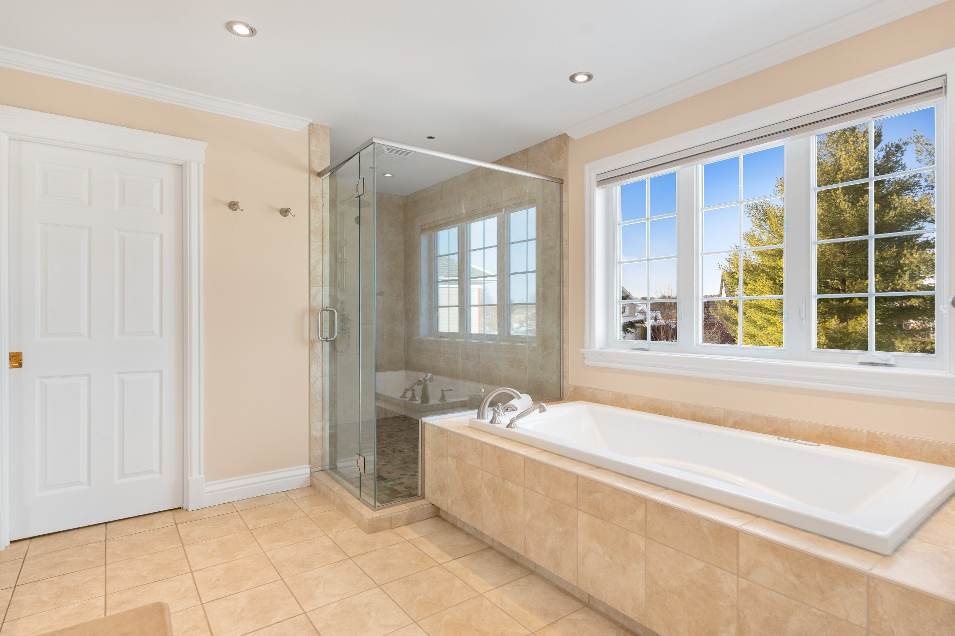 Salle de bains attenante à la CCP