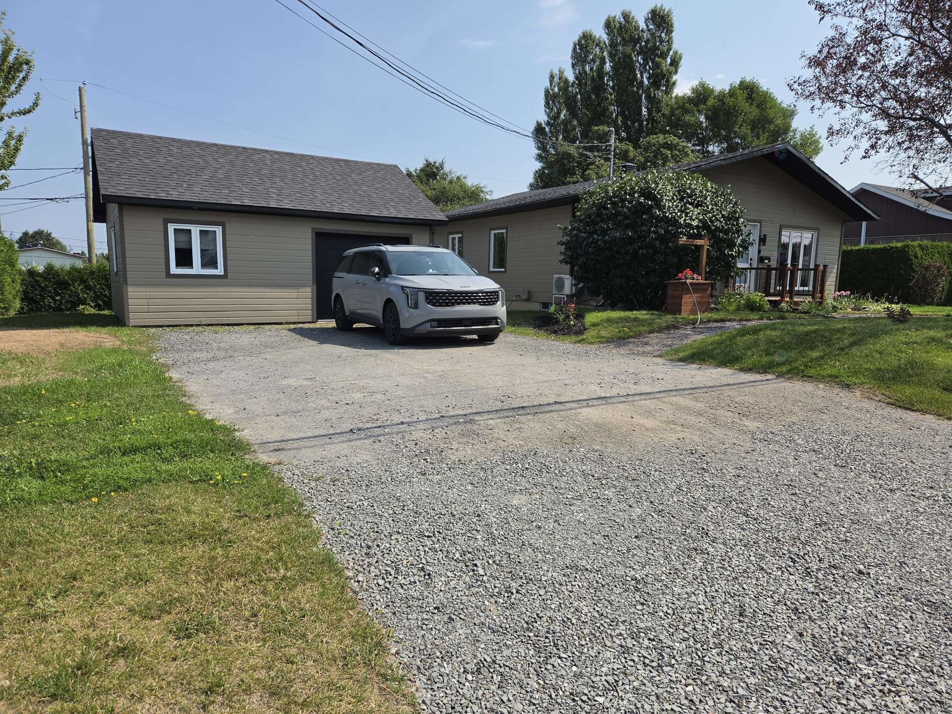 1075 Av. Benoît-Quimper — photo 3