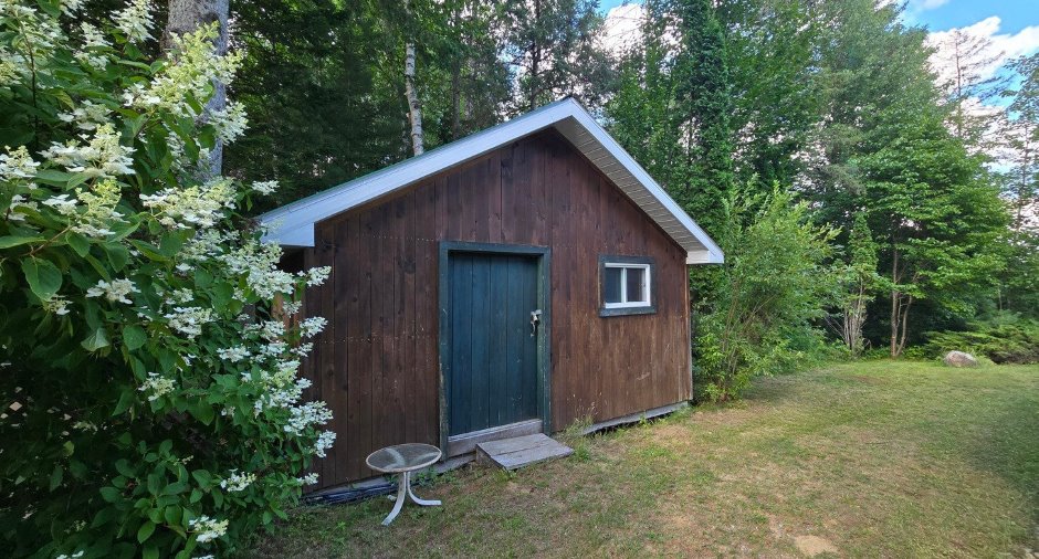 Shed