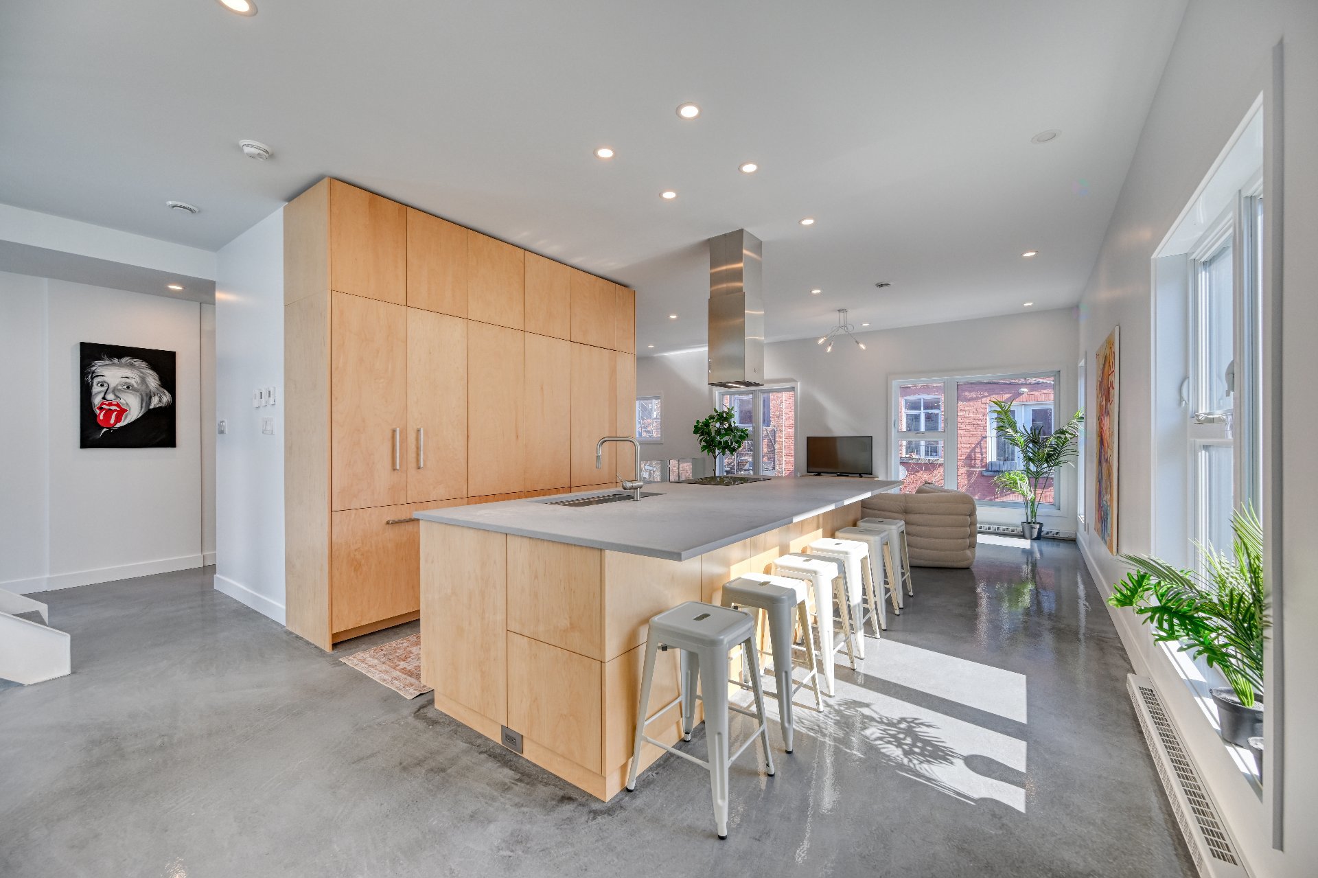 4530 Rue Poitevin — photo 1