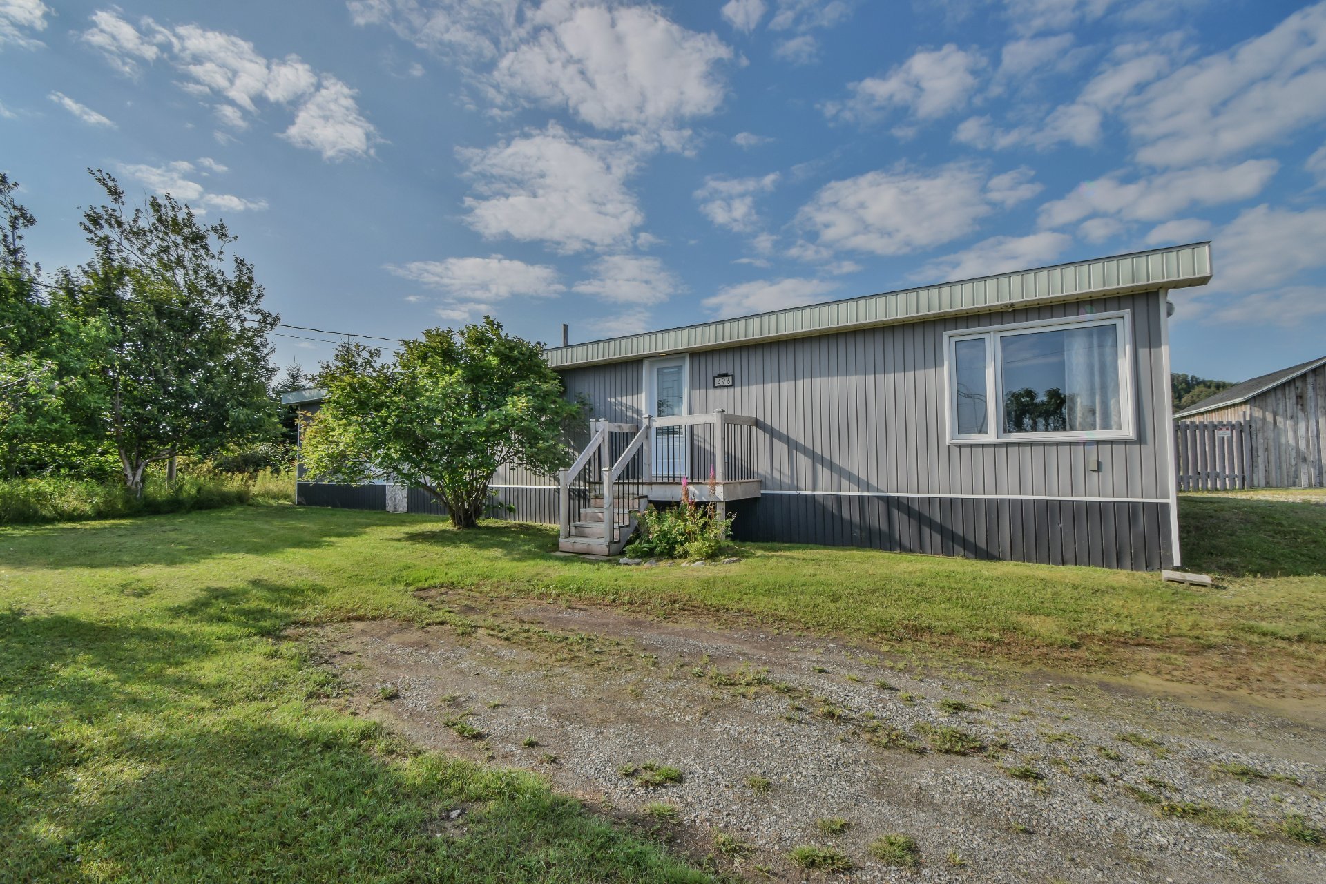 496 Boul. Ste-Anne O. — photo 1