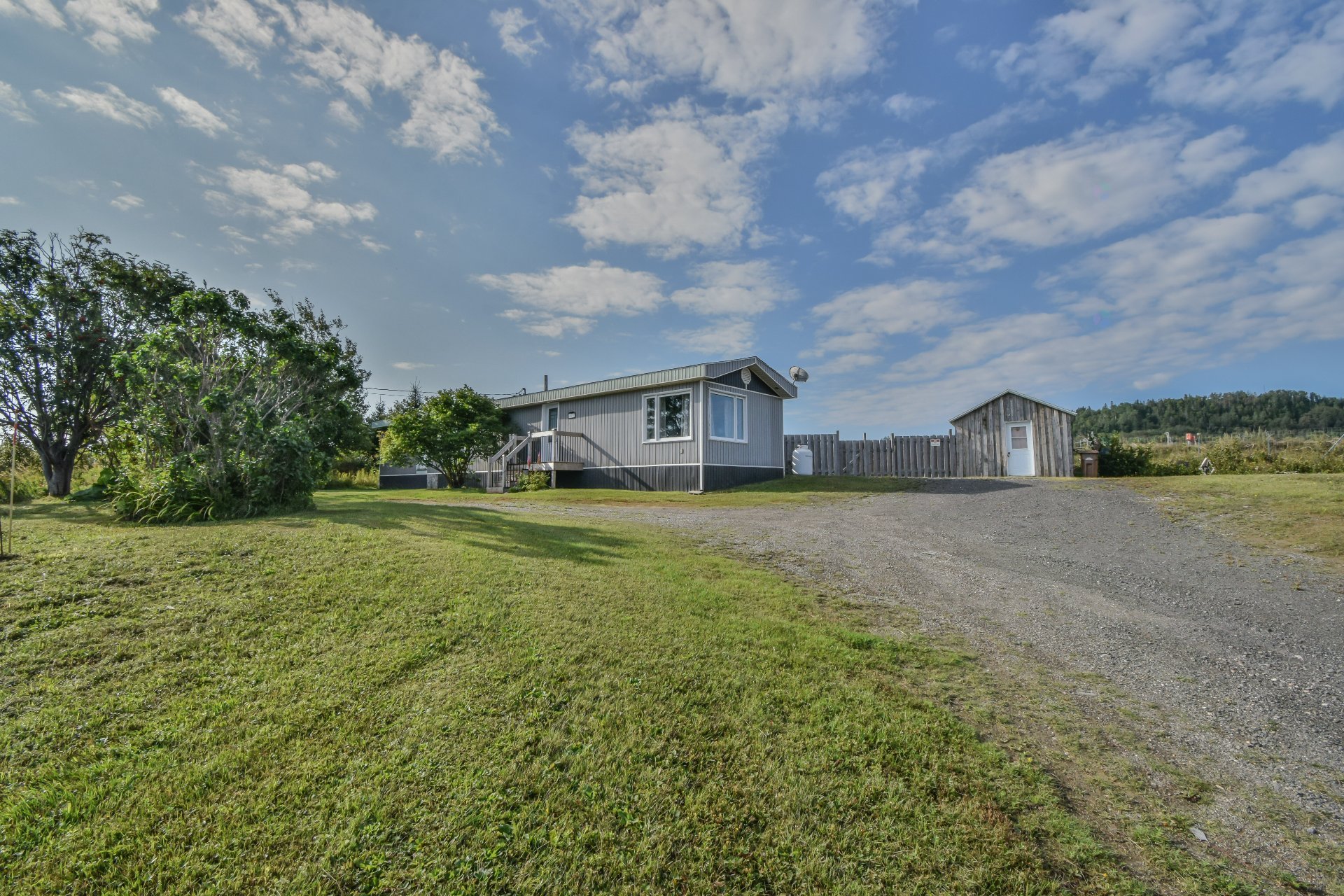 496 Boul. Ste-Anne O. — photo 2