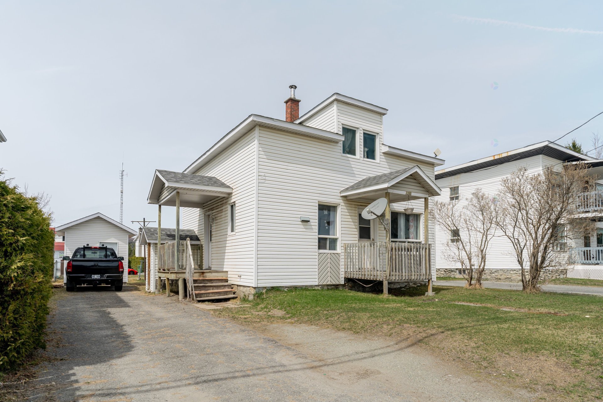 3265 Boul. Frontenac E. — photo 1