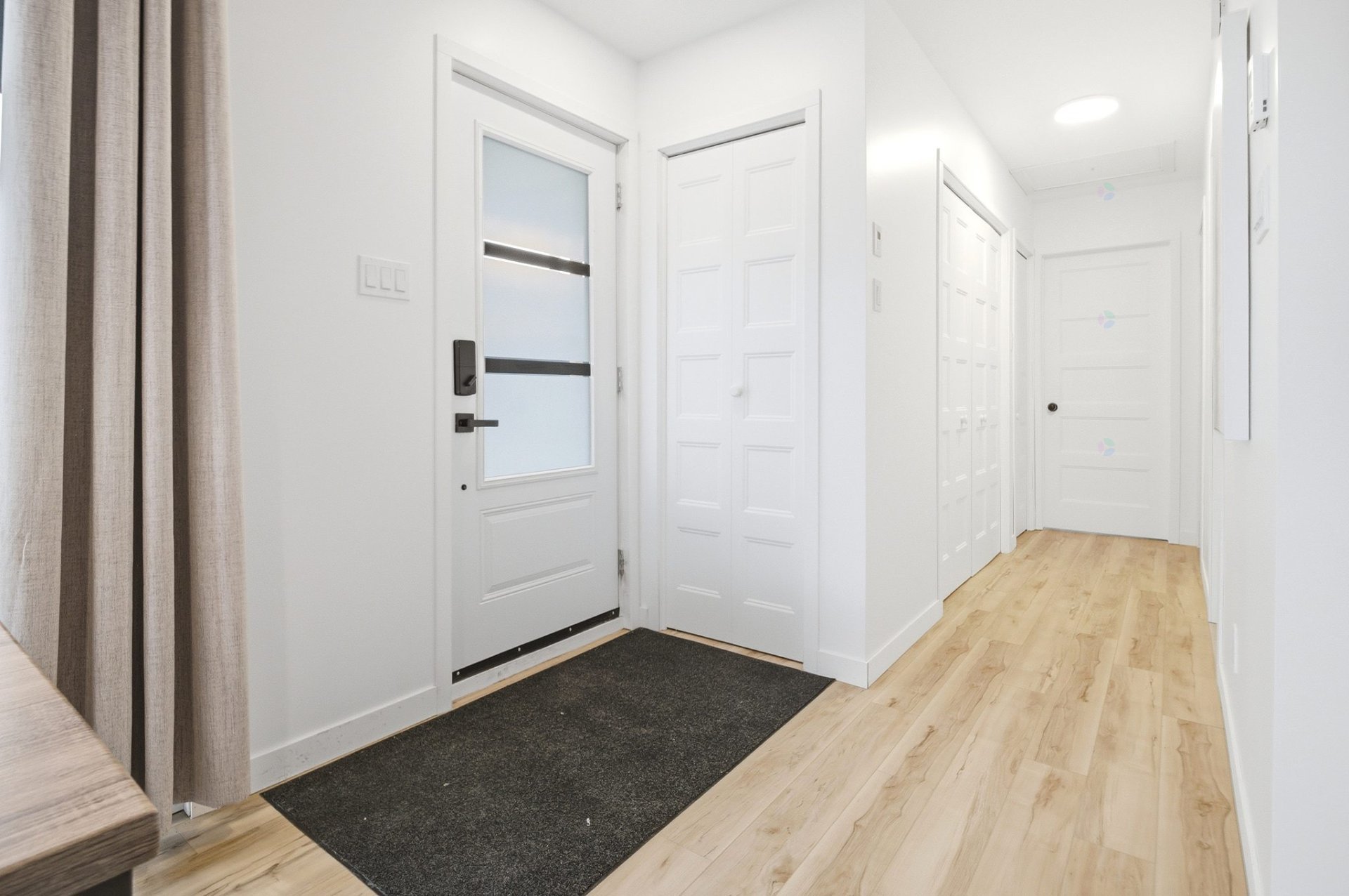 814 Av. de la Florida E. — photo 2