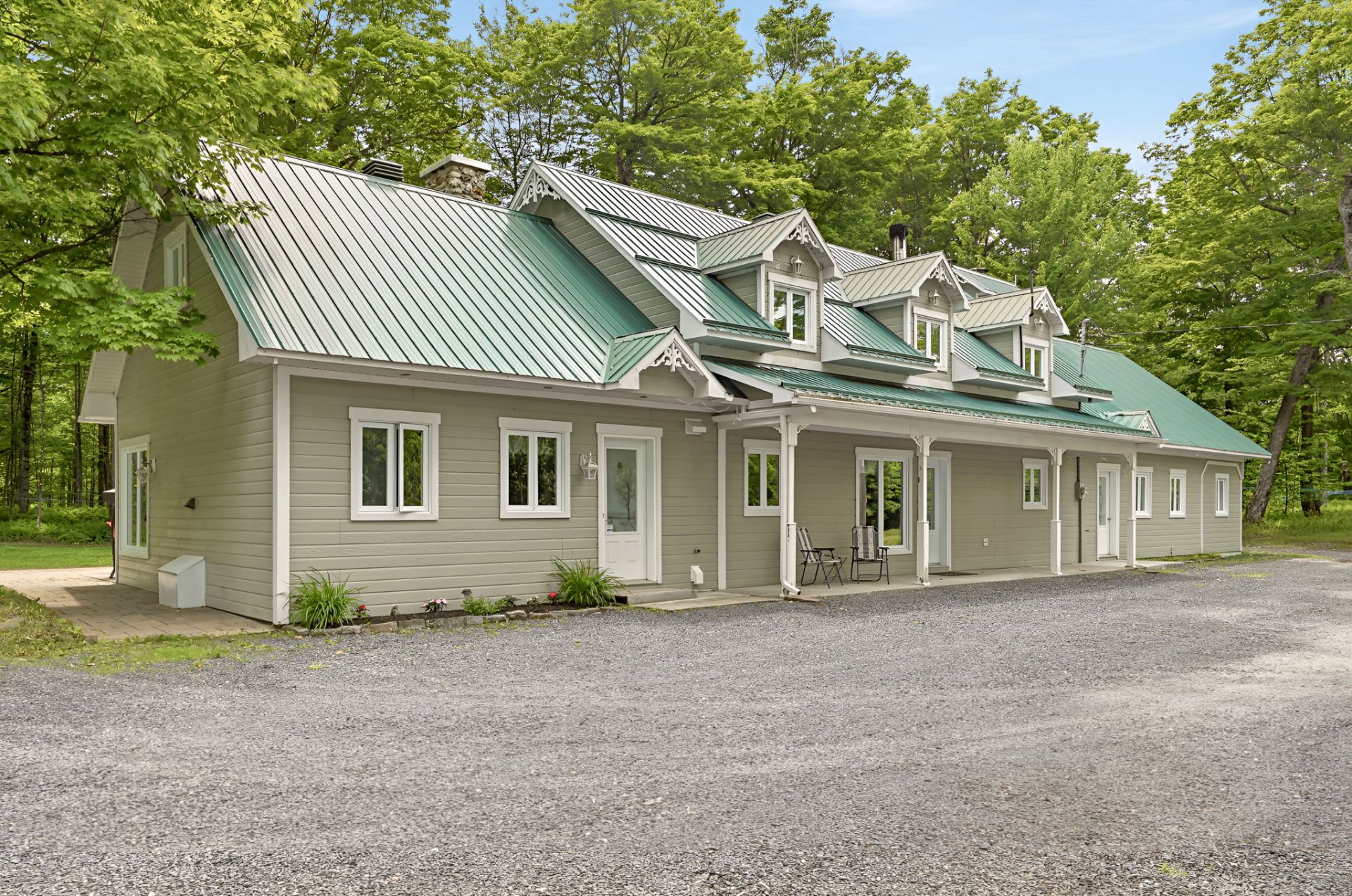 130Z Route 271 — photo 2