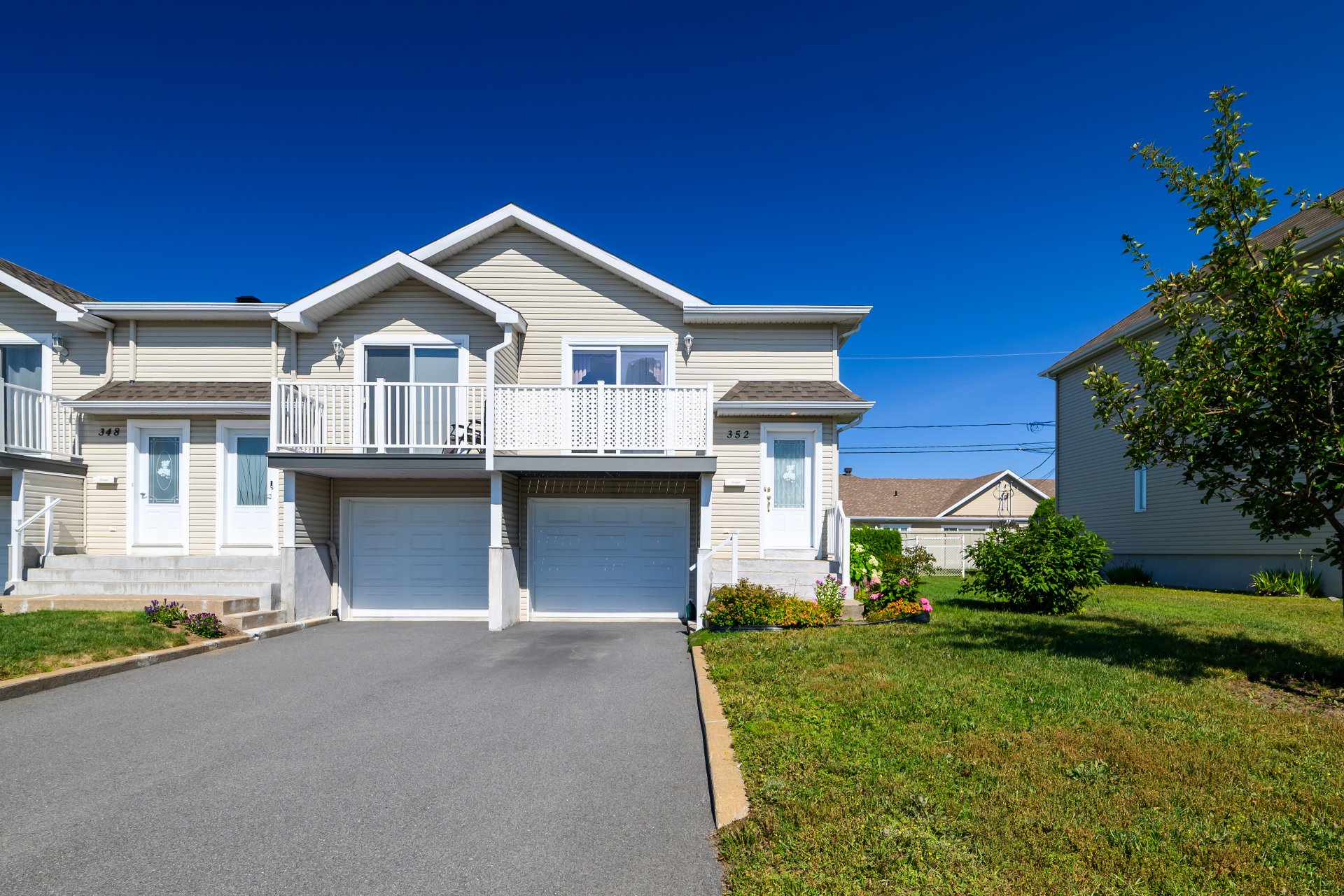 352 Av. Belzile — photo 1