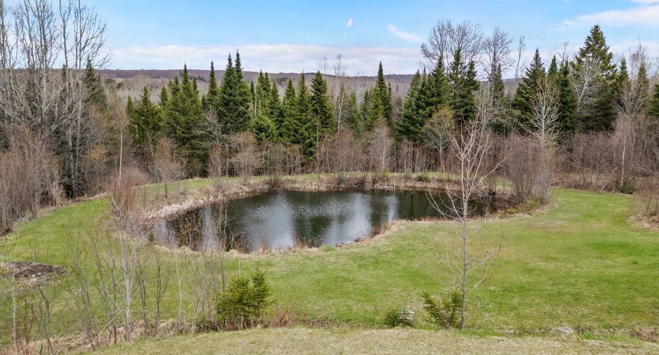 Accès au plan d'eau