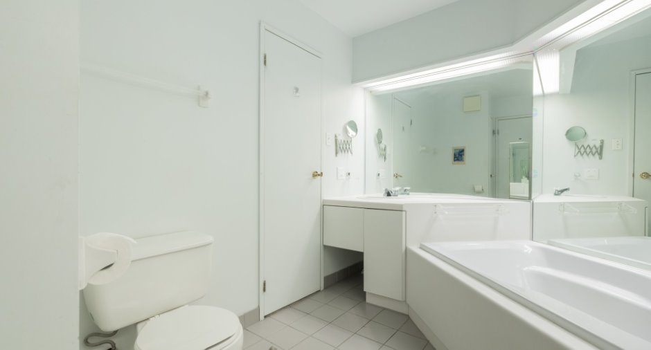 Salle de bains attenante à la CCP