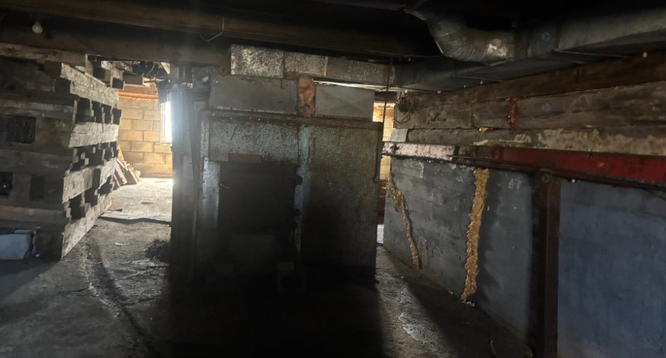 Cave/ chambre froide