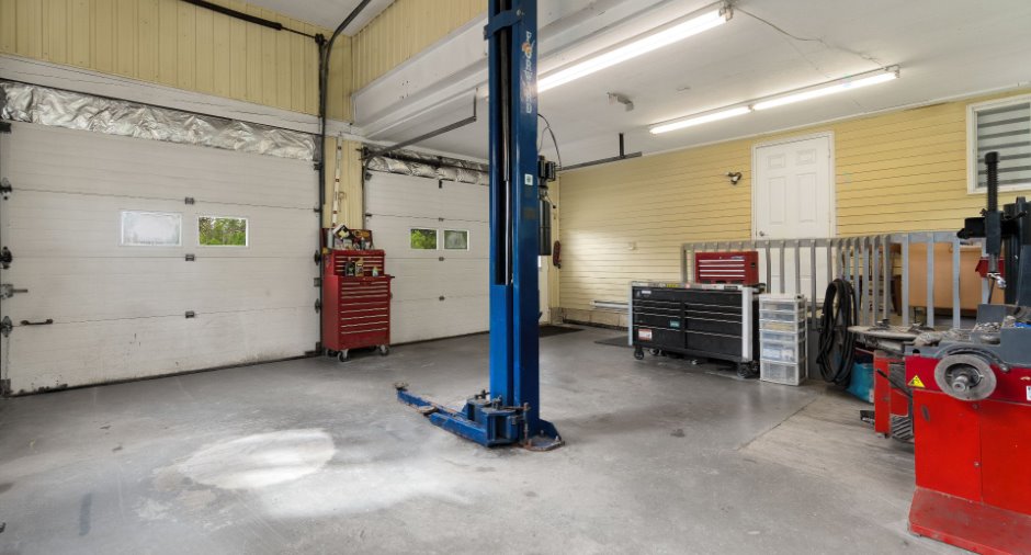 Garage