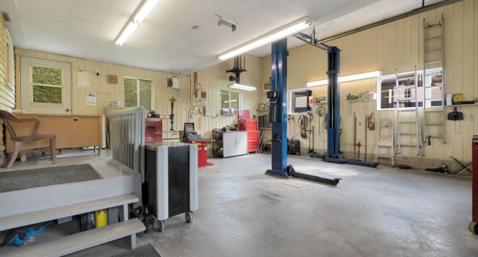 Garage