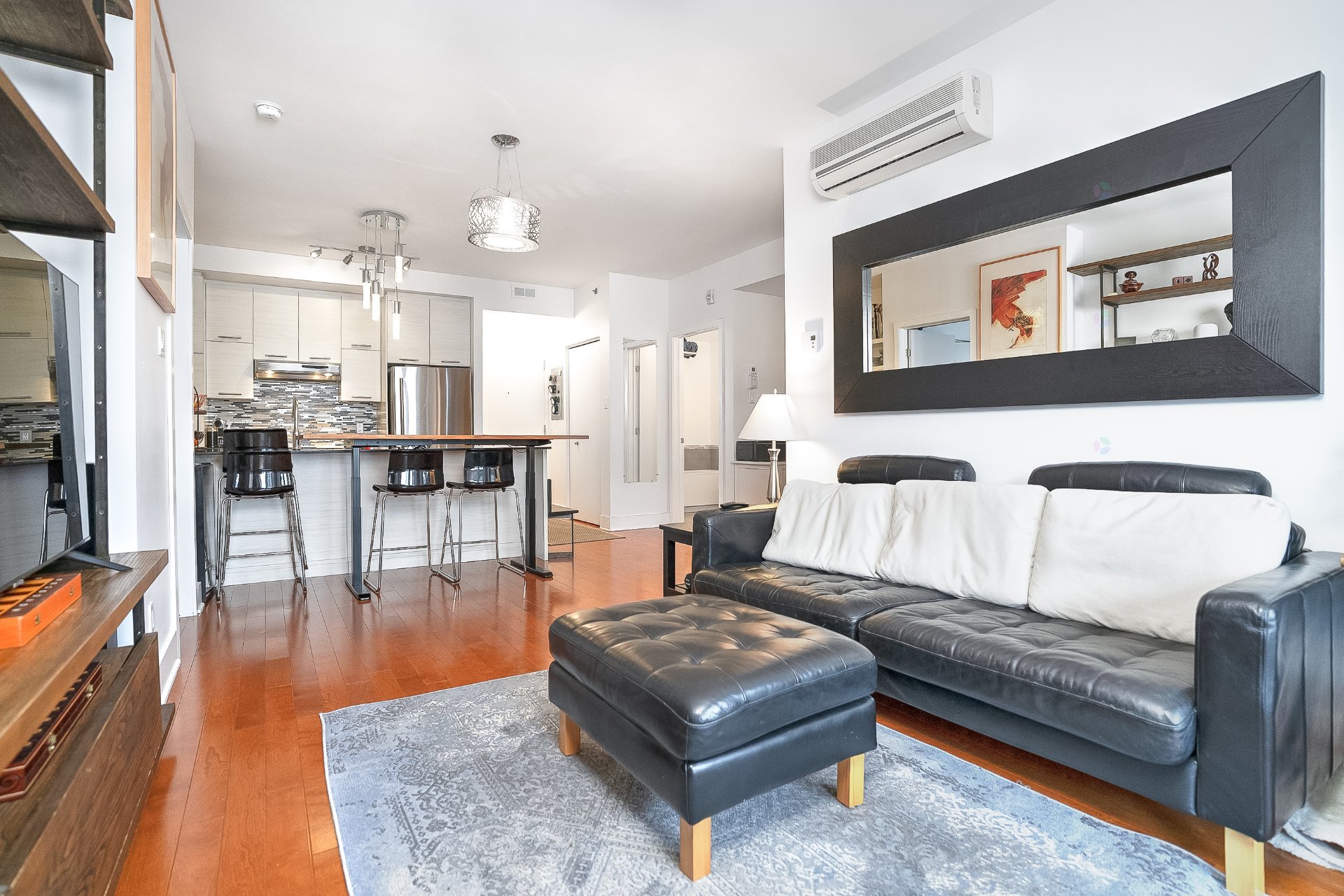 2285 Av. Ekers (#203) — photo 2