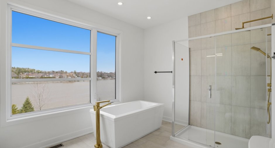 Ensuite bathroom
