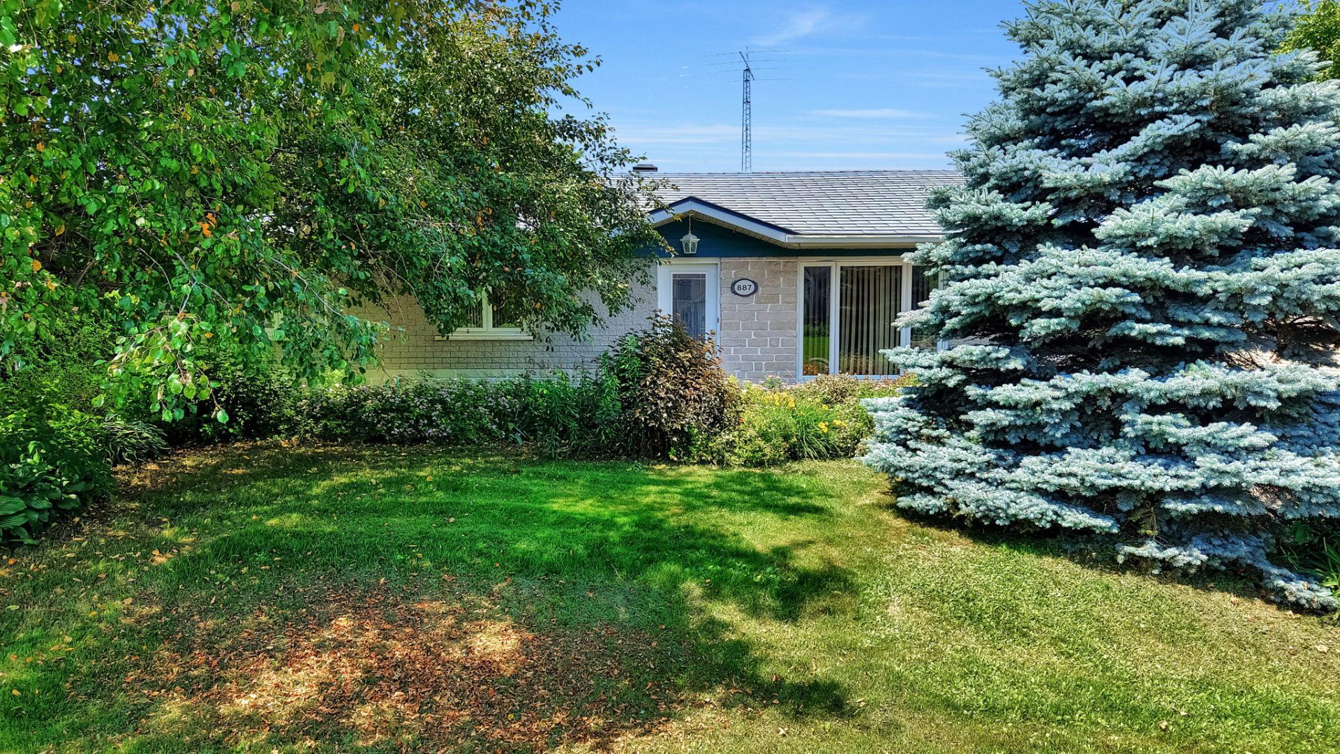 887 Rue St-Georges — photo 2