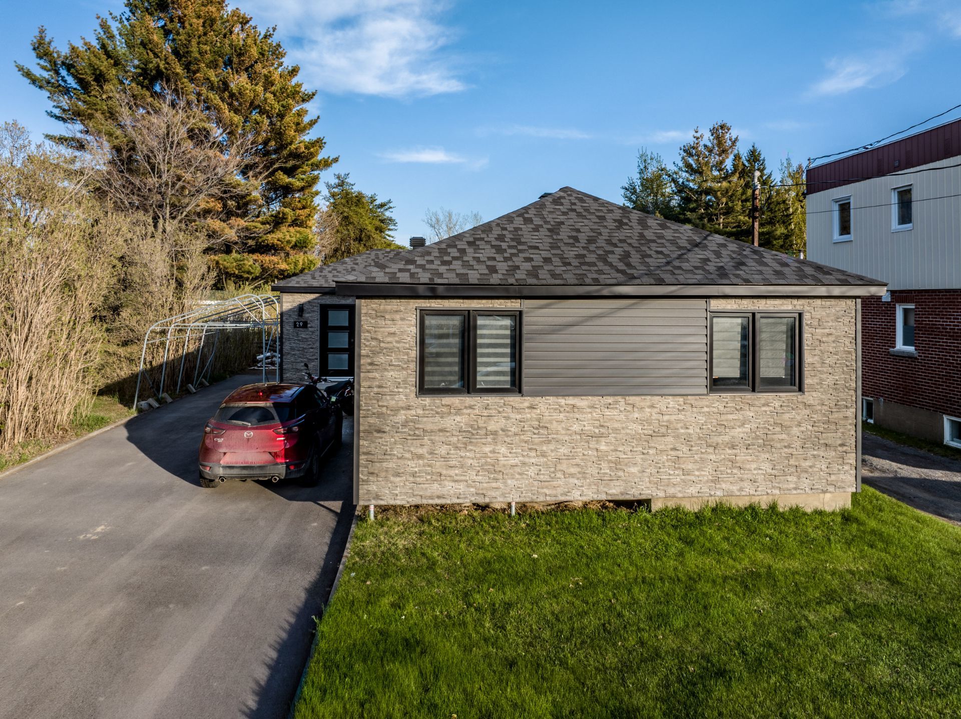 29 Rue Vachon — photo 1