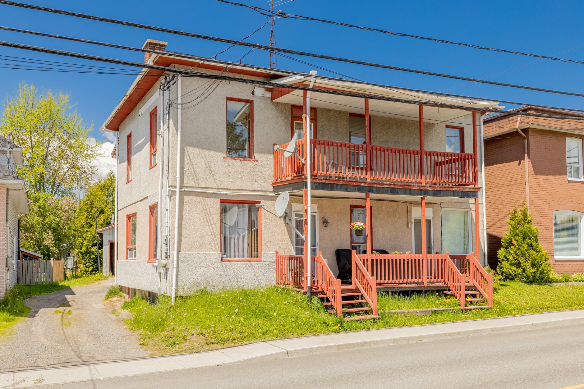 261-265 Rue St-Jacques — photo 2