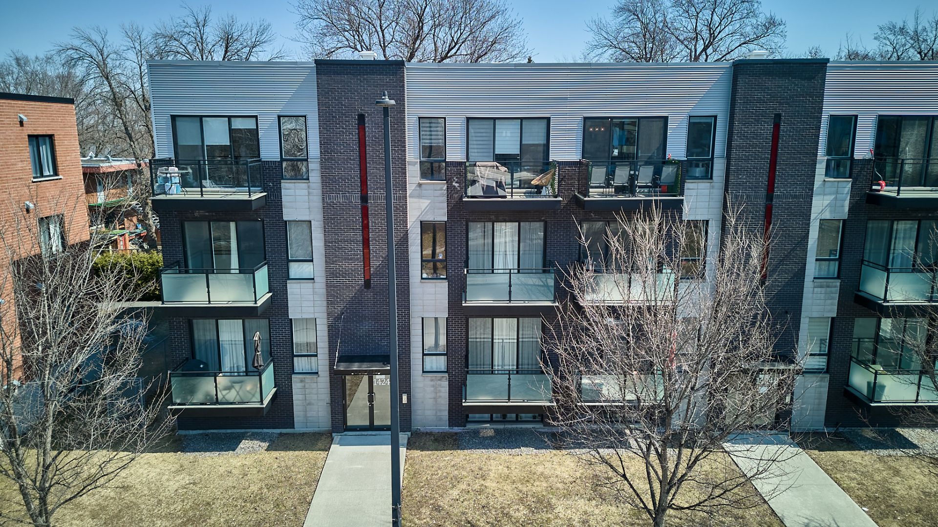 14244 Rue Notre-Dame E. (#301) — photo 1