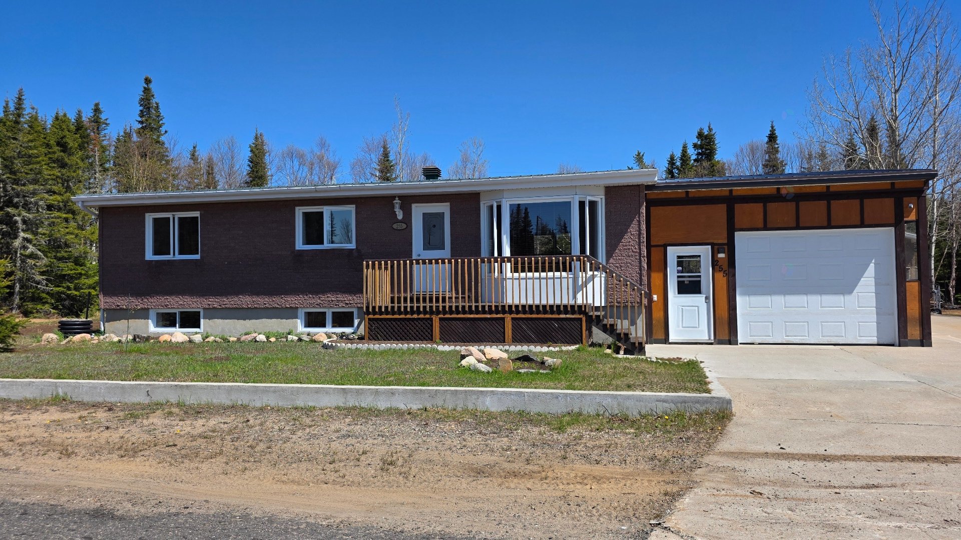 255 Rue Louis-Jolliet — photo 1