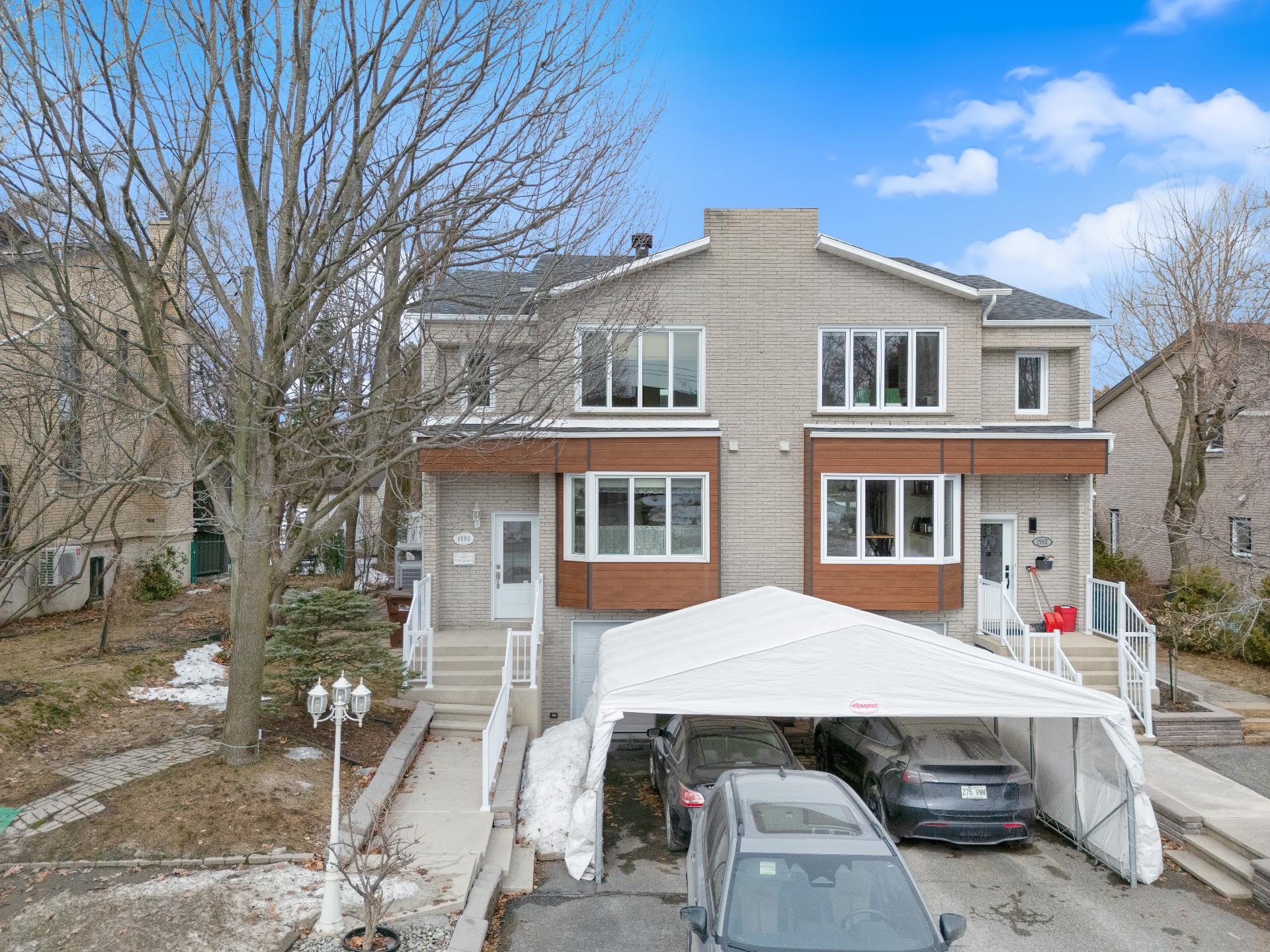 Maison à étages à vendre, Sherbrooke